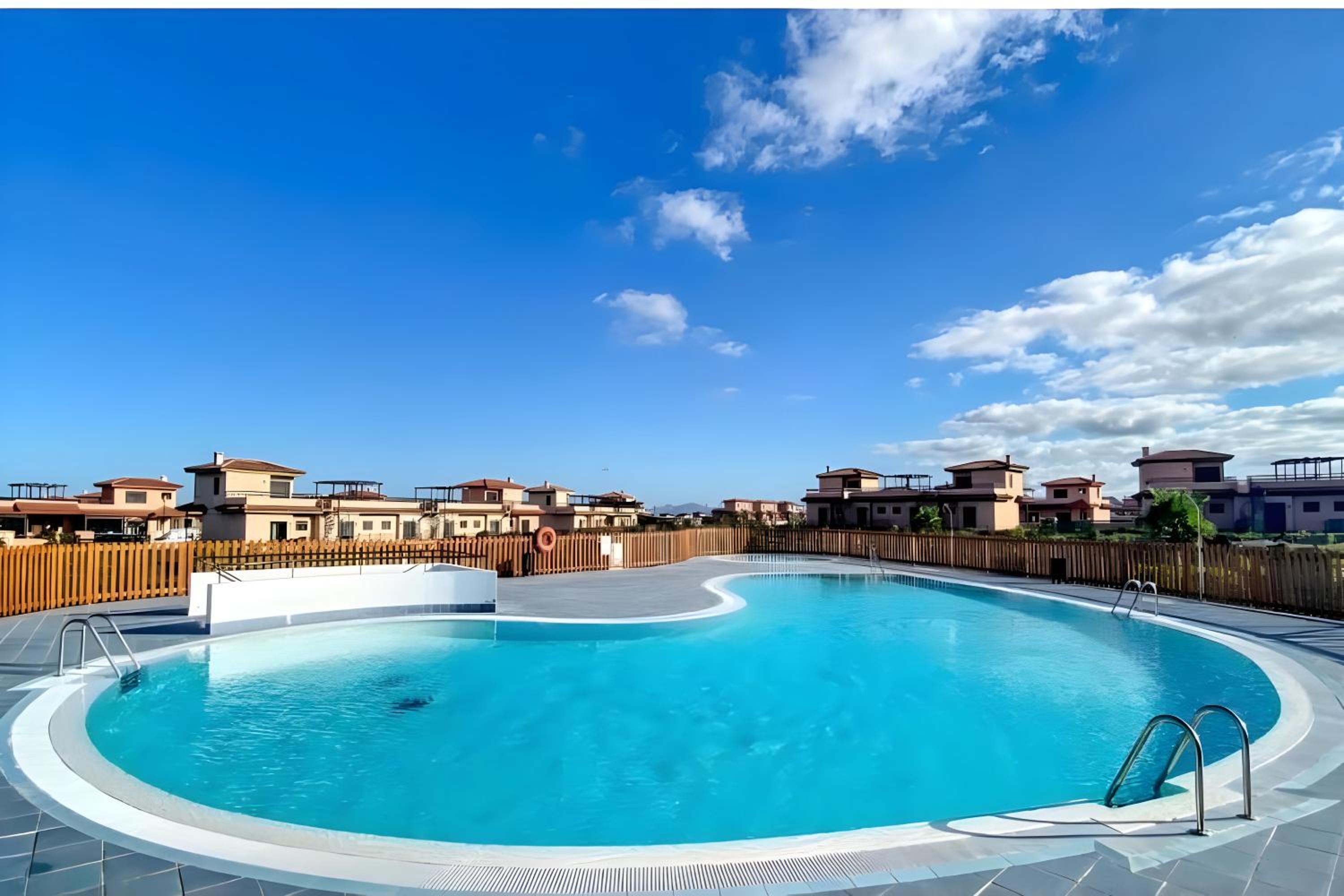 Casa Topik, Family and Surfhouse