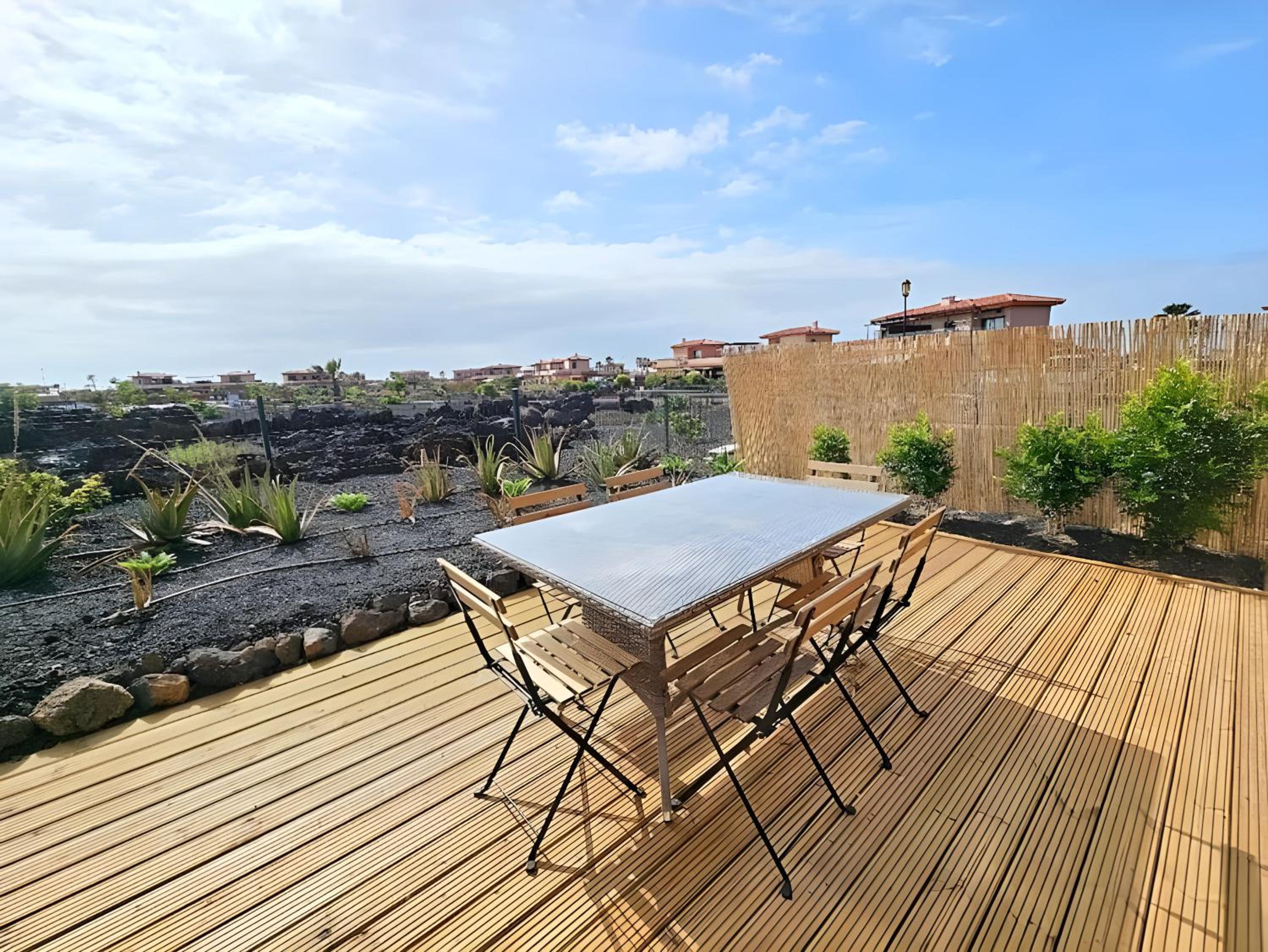 Casa Topik, Family and Surfhouse