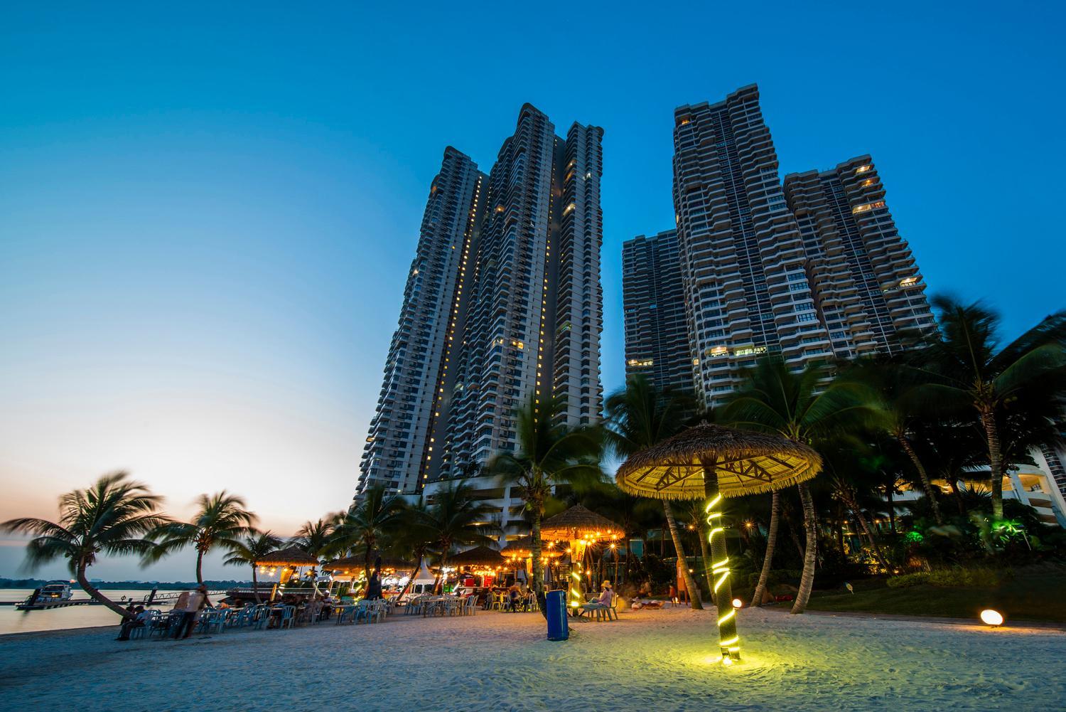 Harmony 3 Bedroom Sunset Danga Bay by Hauz Cinta