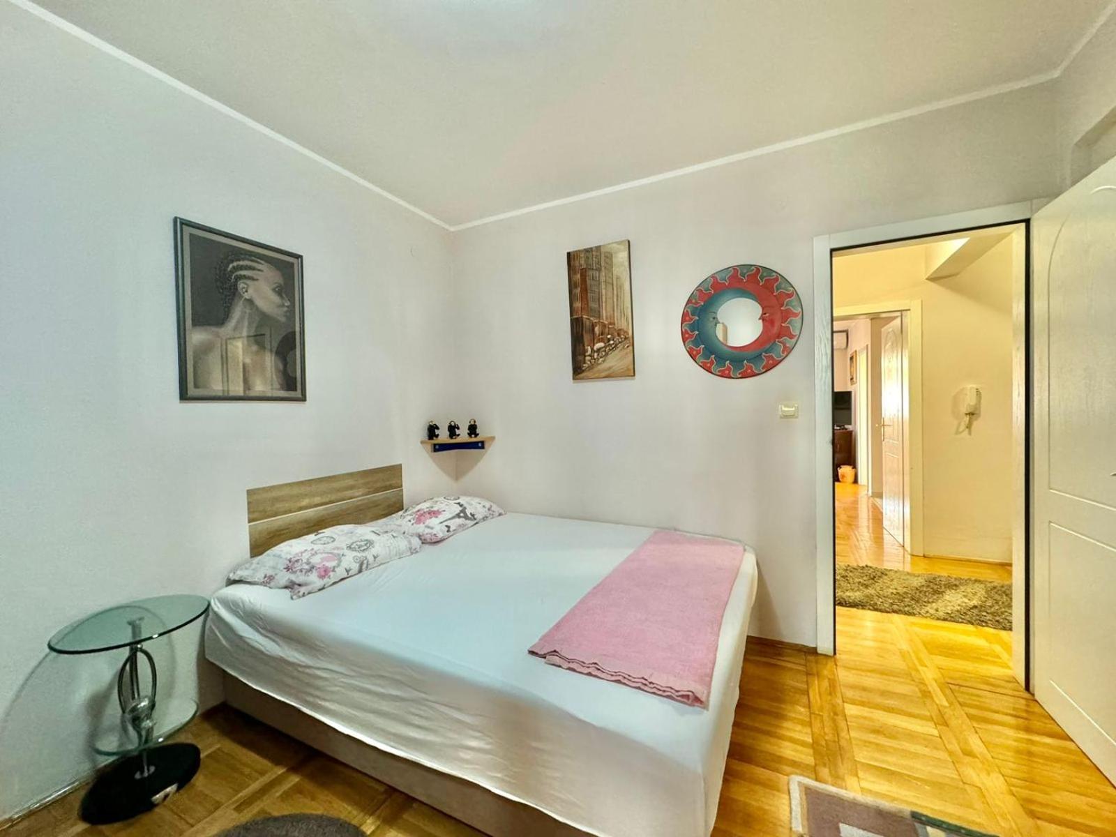 Family Two Bedroom Apartment Vera