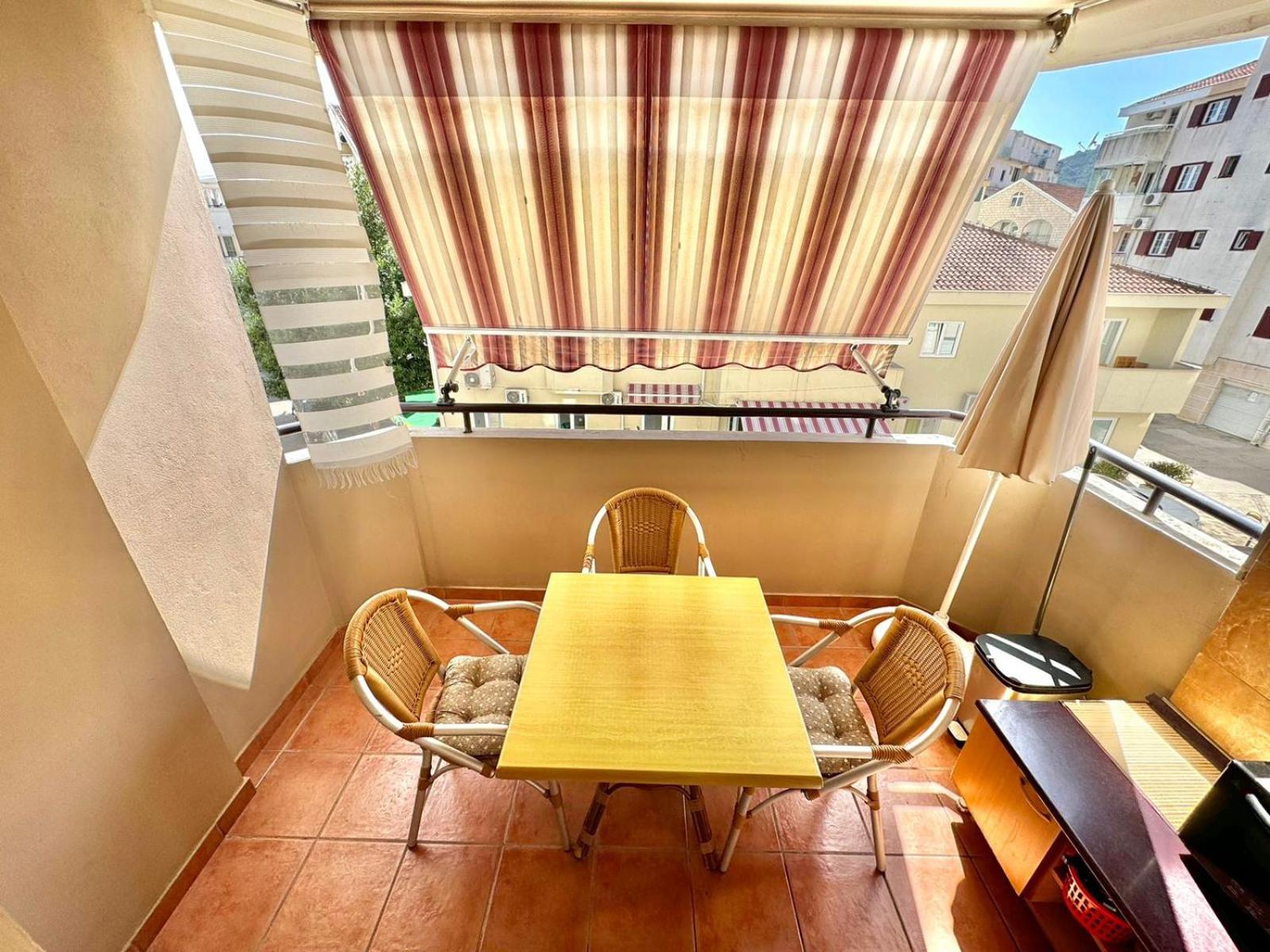 Family Two Bedroom Apartment Vera