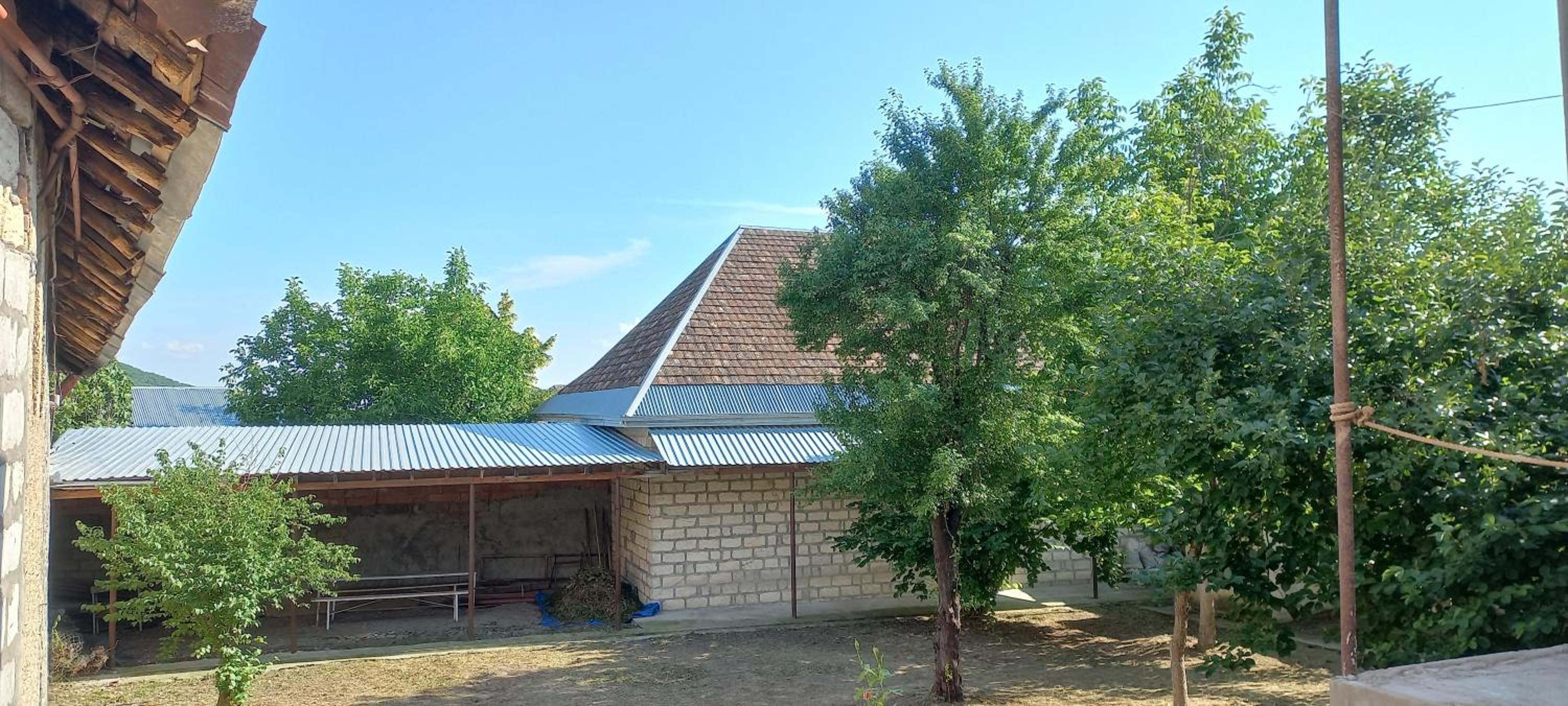 Rovshan's house