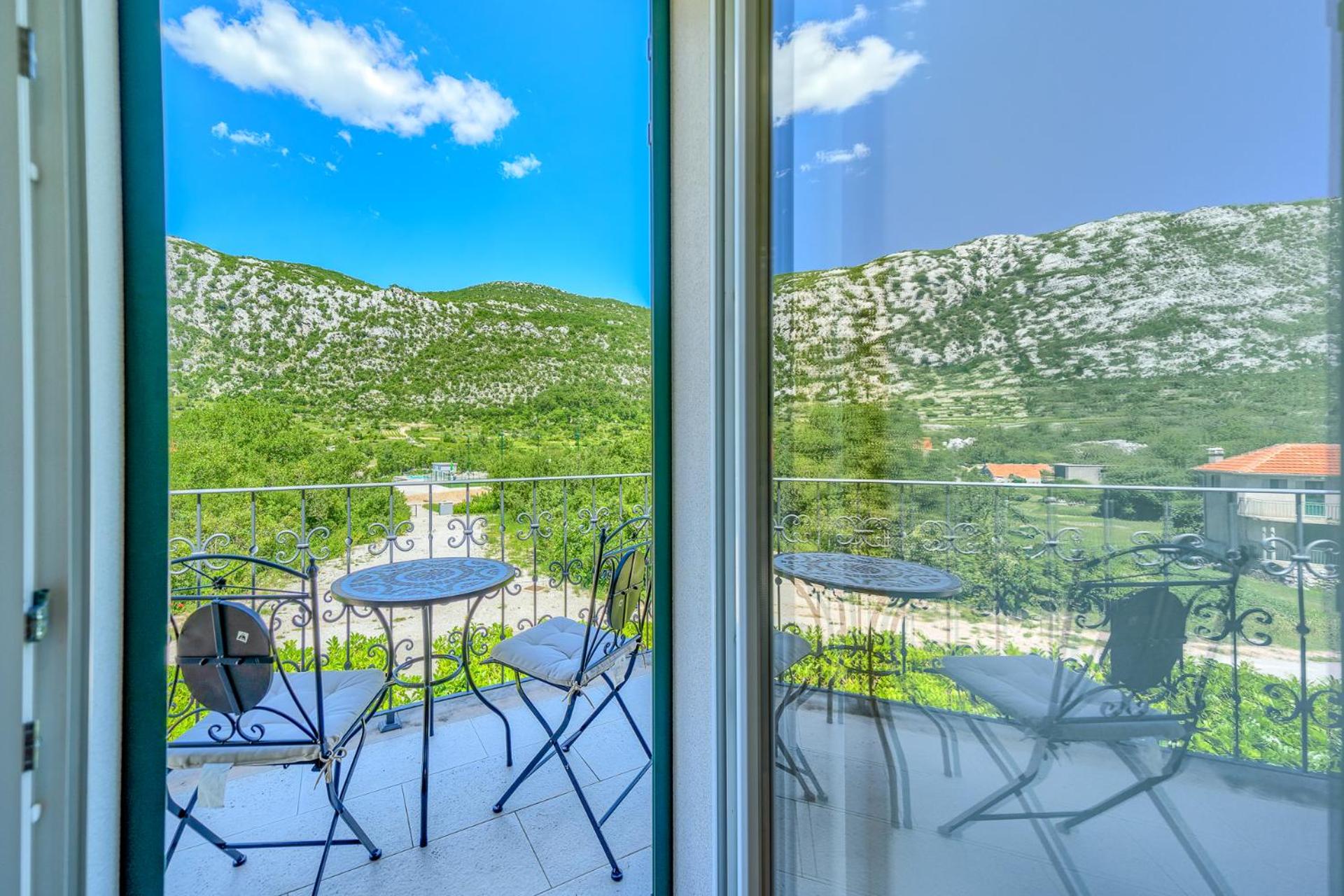 Villa Župa - Heated Pool, Tennis & Sports Complex