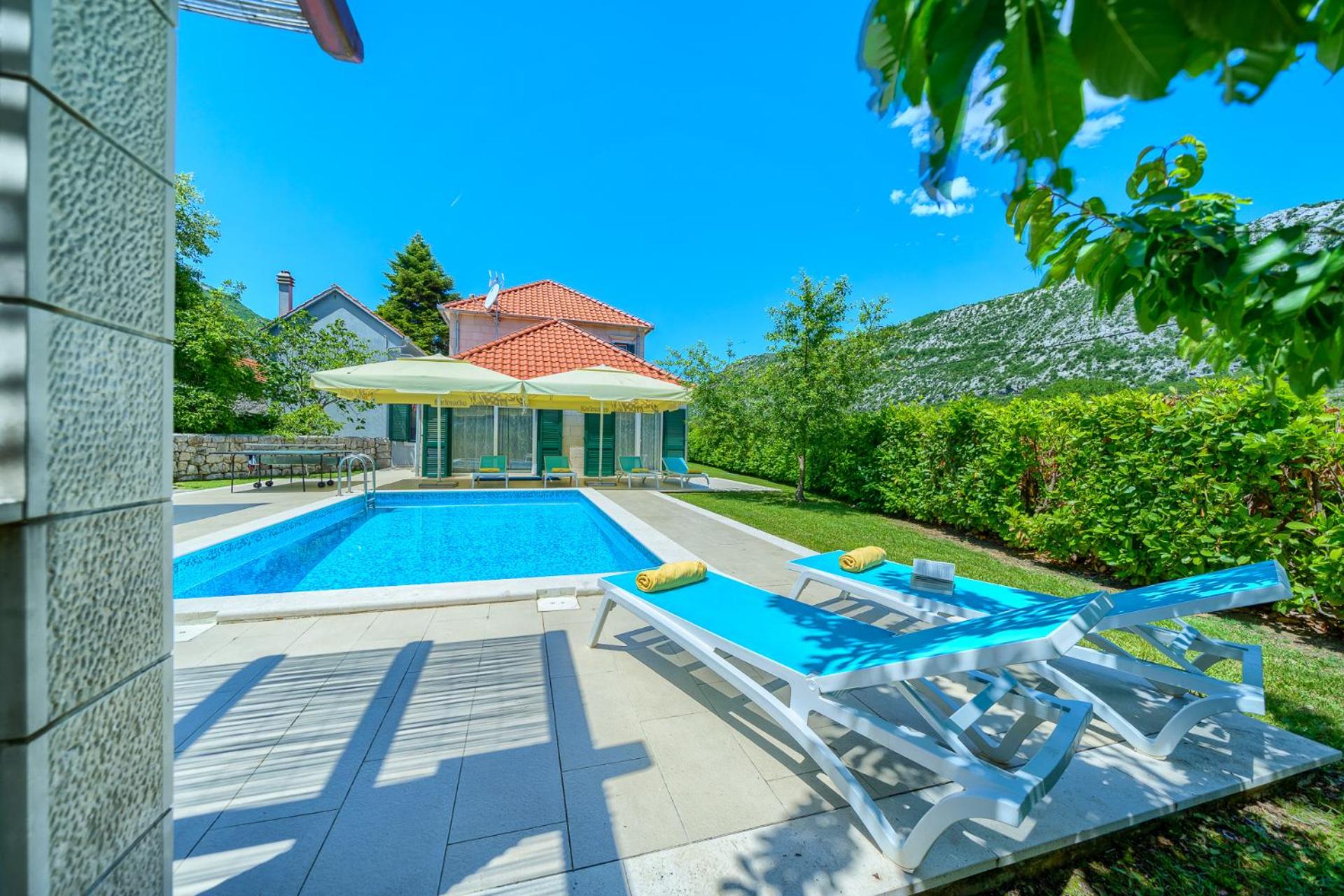 Villa Župa - Heated Pool, Tennis & Sports Complex