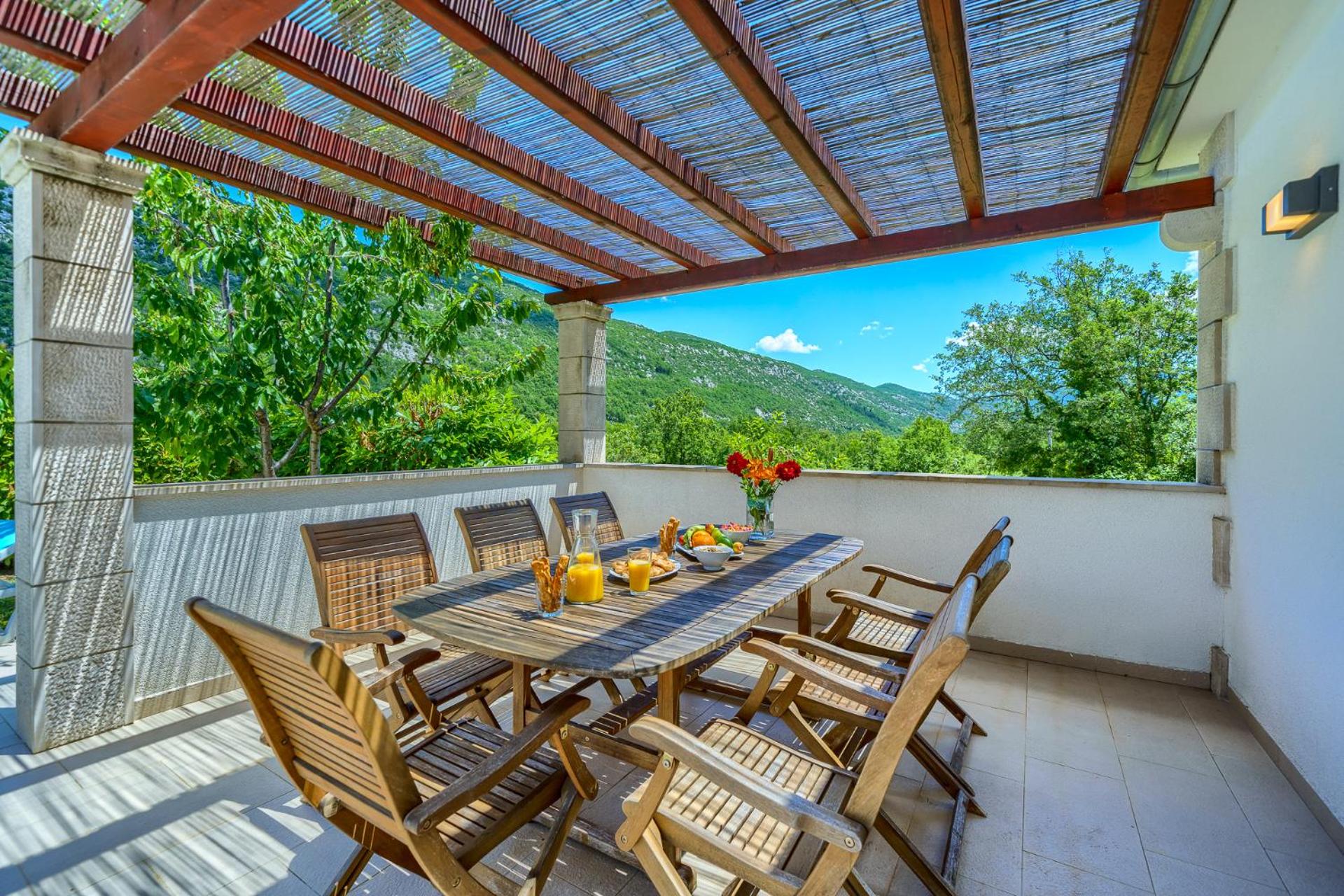 Villa Župa - Heated Pool, Tennis & Sports Complex