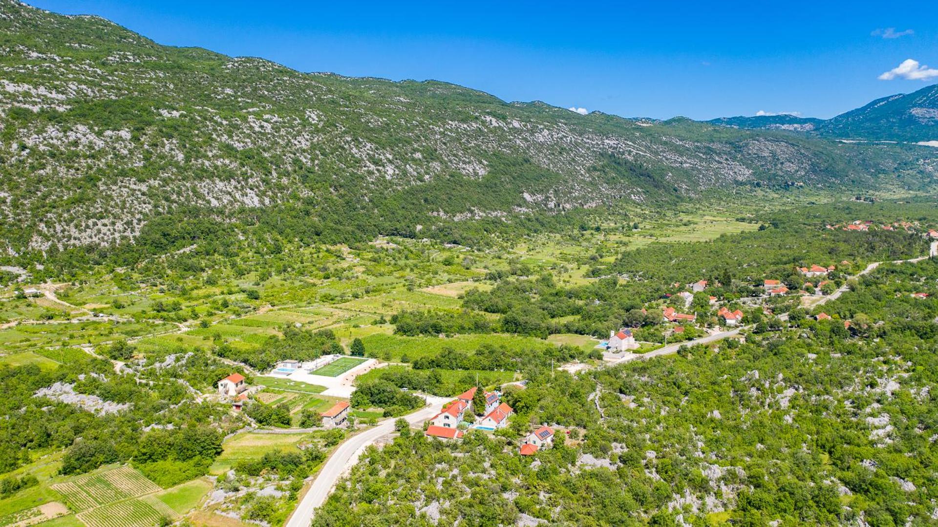 Villa Župa - Heated Pool, Tennis & Sports Complex