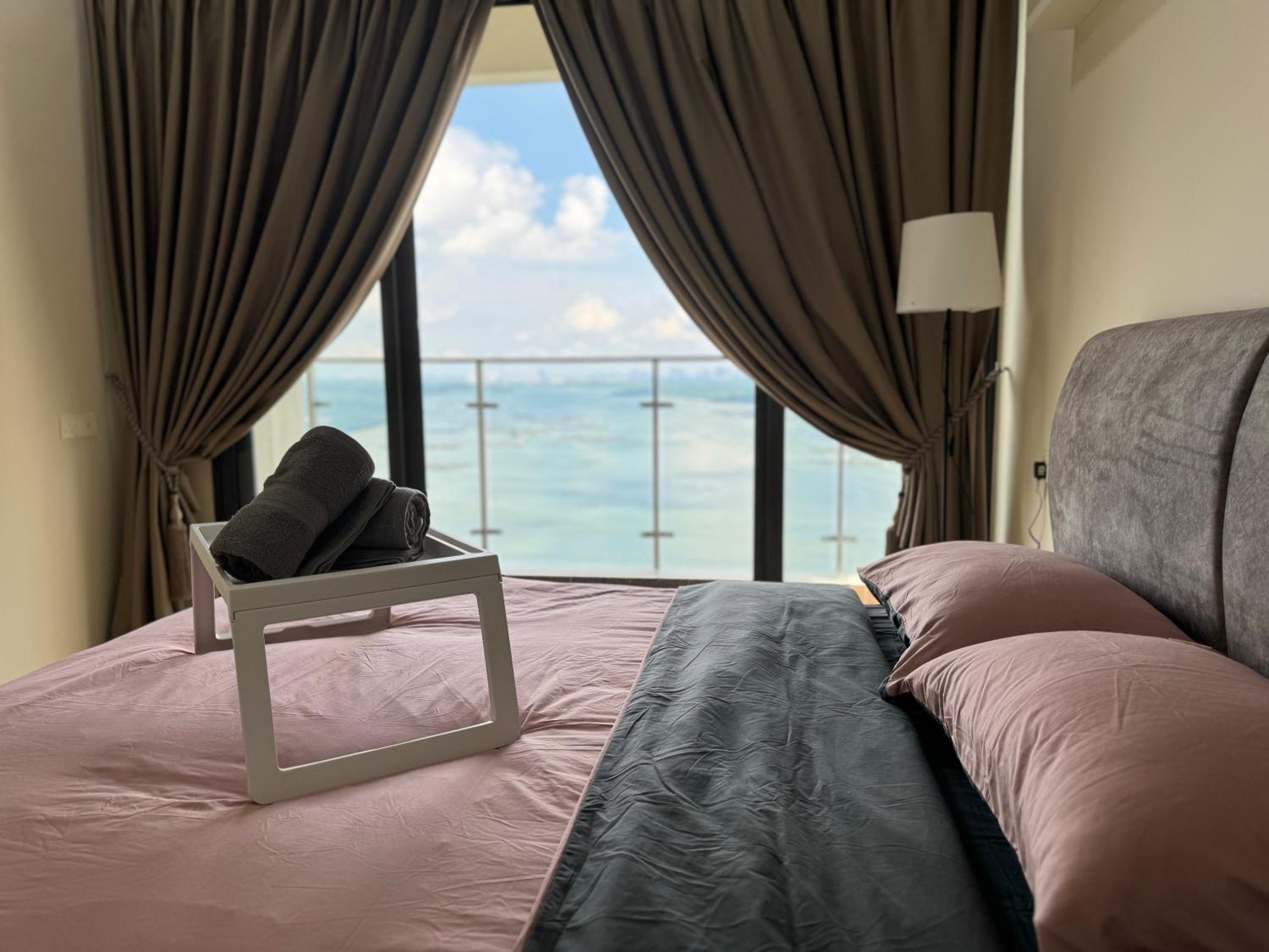 Harmony 3 Bedroom Sunset Danga Bay by Hauz Cinta