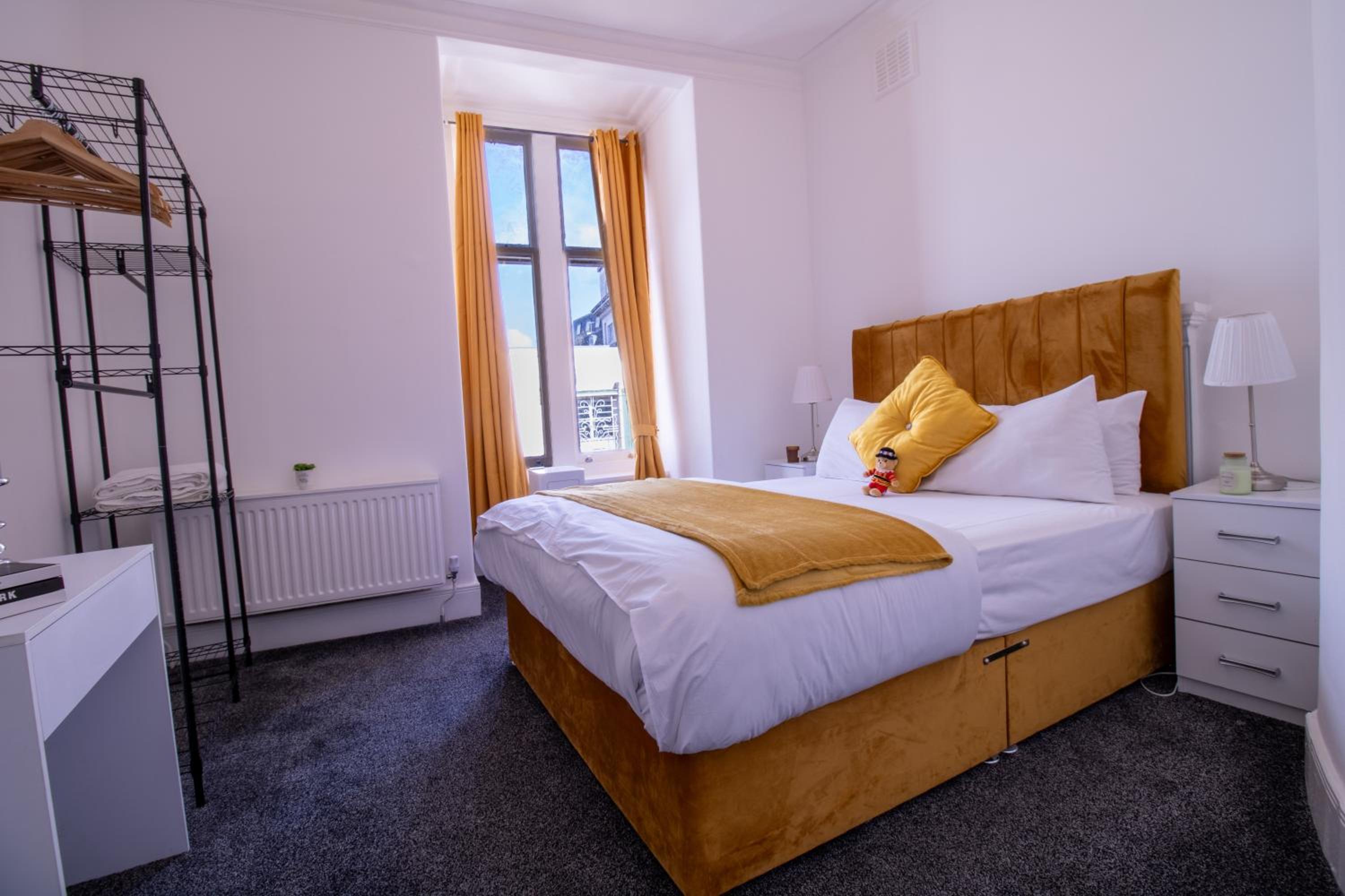 Luxurious Apartments on Oxford Street