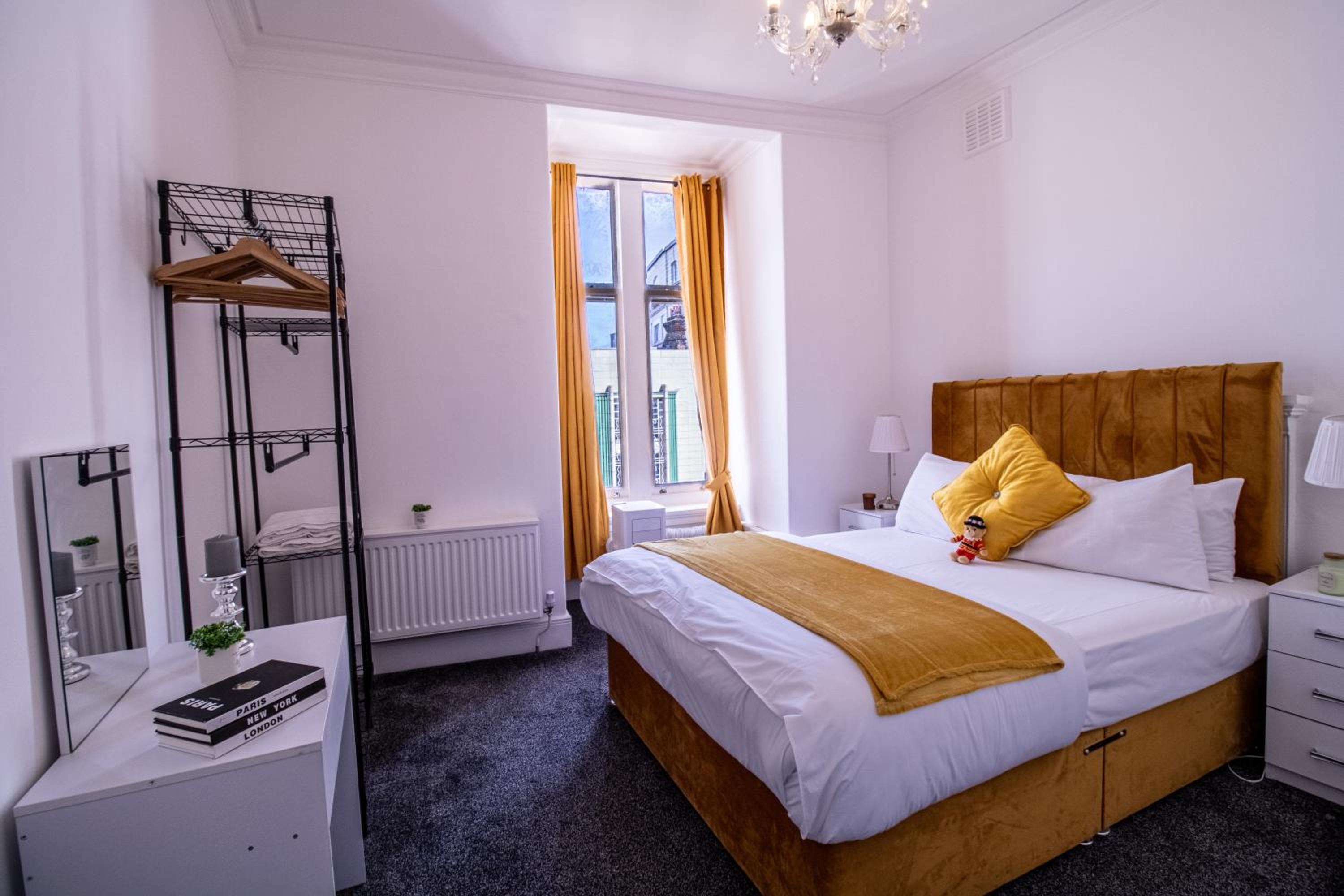 Luxurious Apartments on Oxford Street