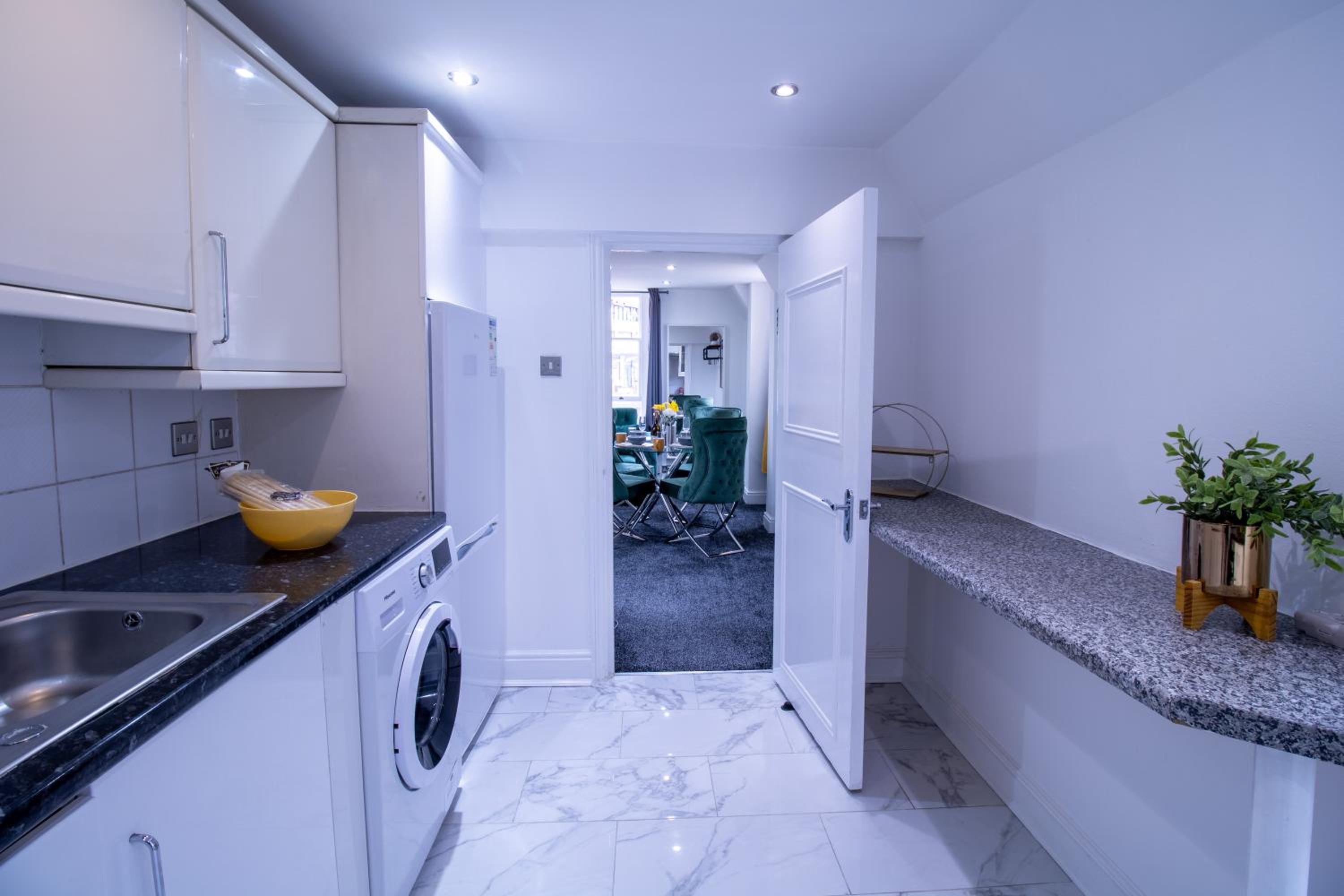 Luxurious Apartments on Oxford Street