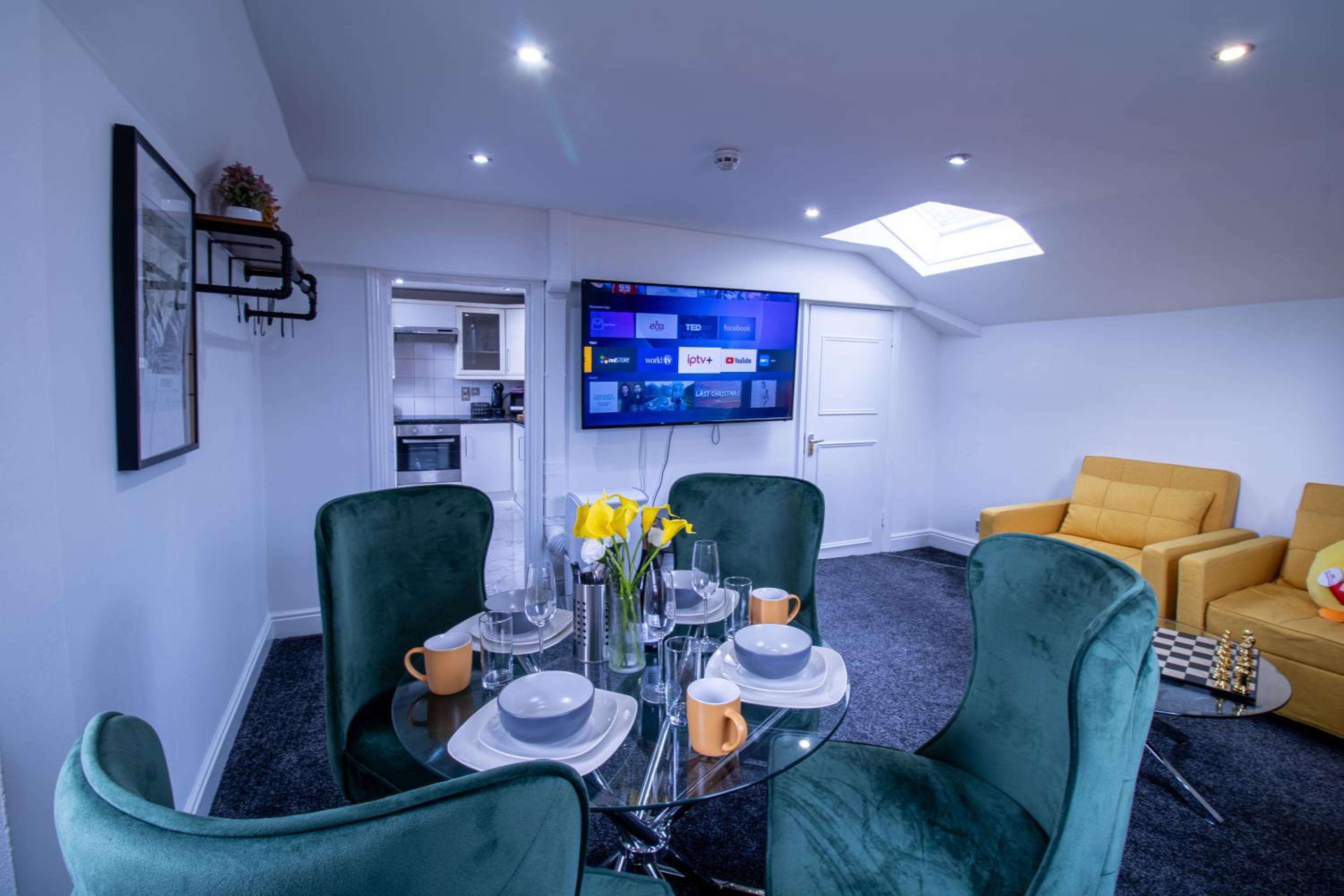 Luxurious Apartments on Oxford Street