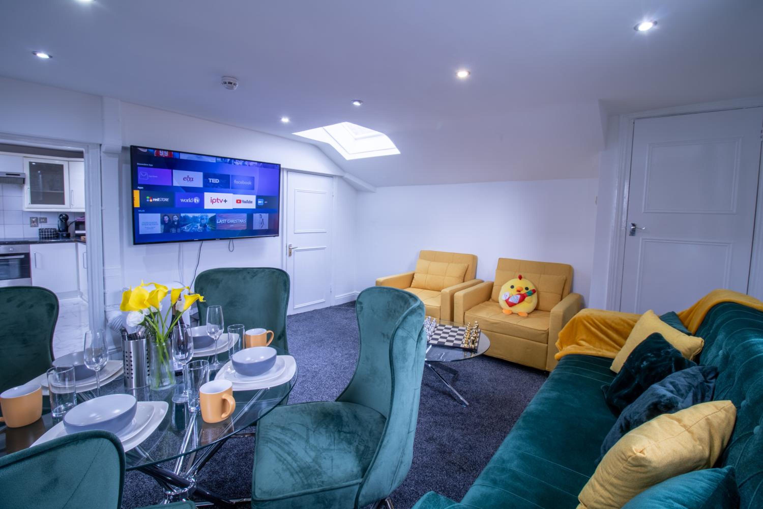 Luxurious Apartments on Oxford Street