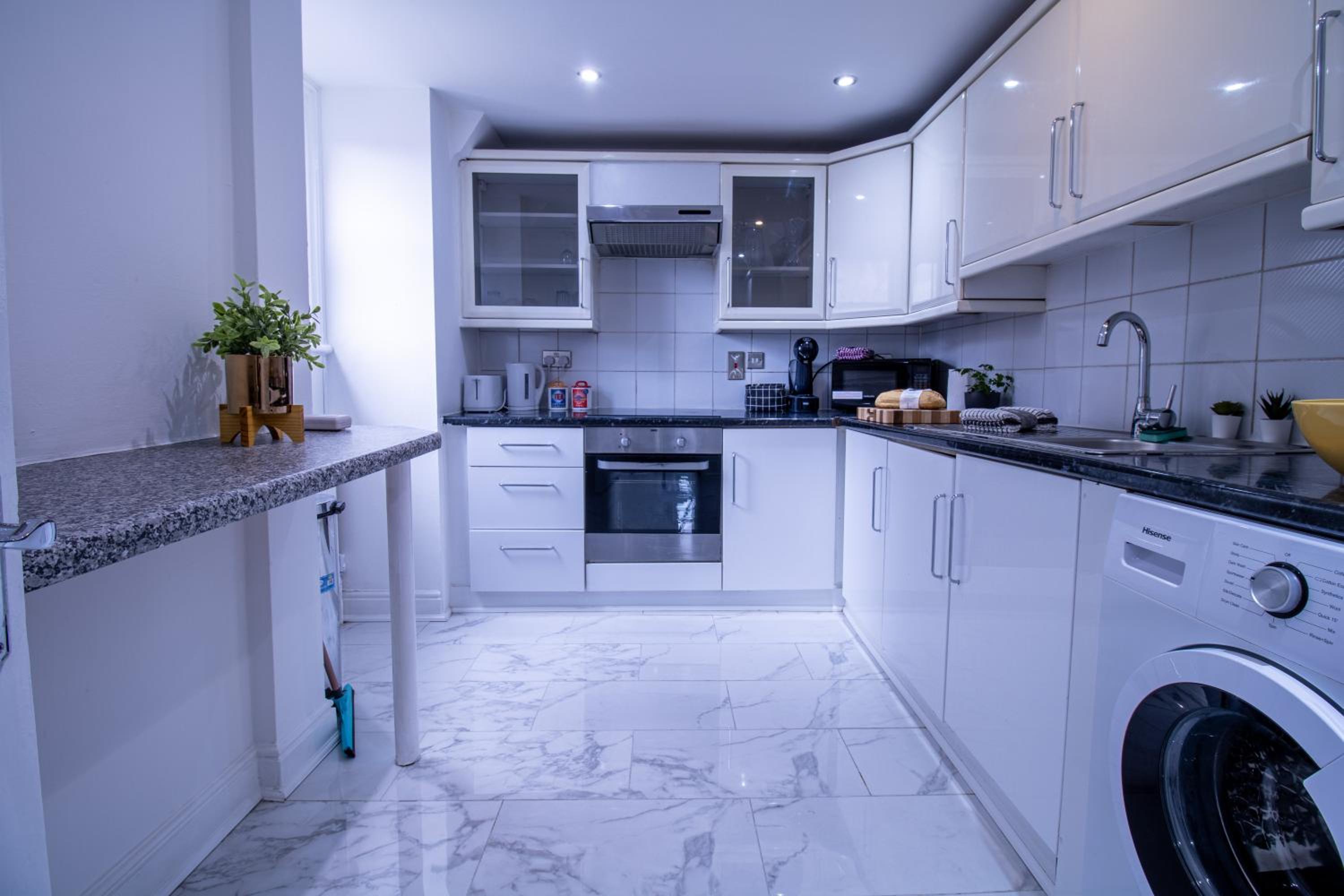 Luxurious Apartments on Oxford Street
