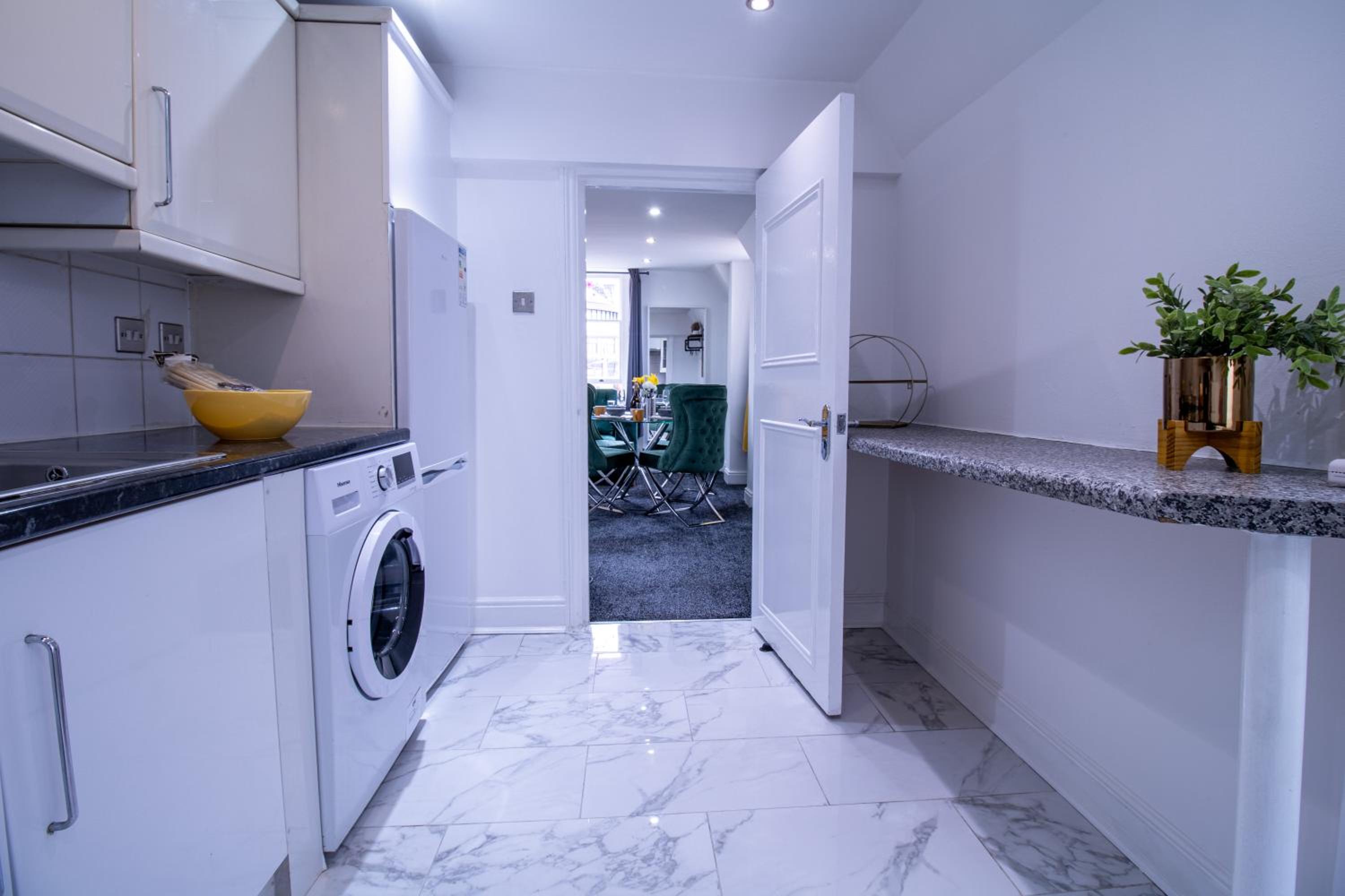 Luxurious Apartments on Oxford Street