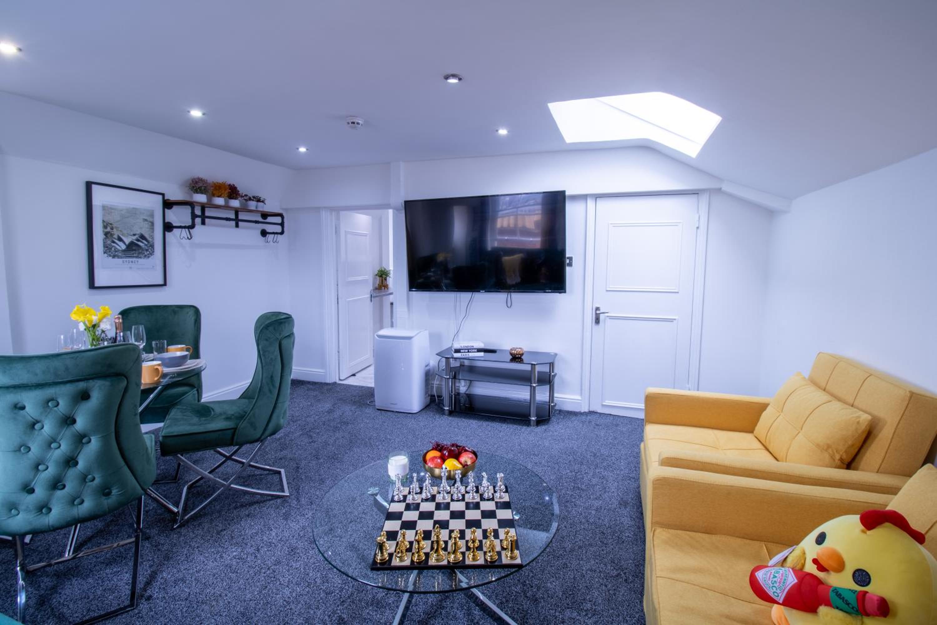 Luxurious Apartments on Oxford Street