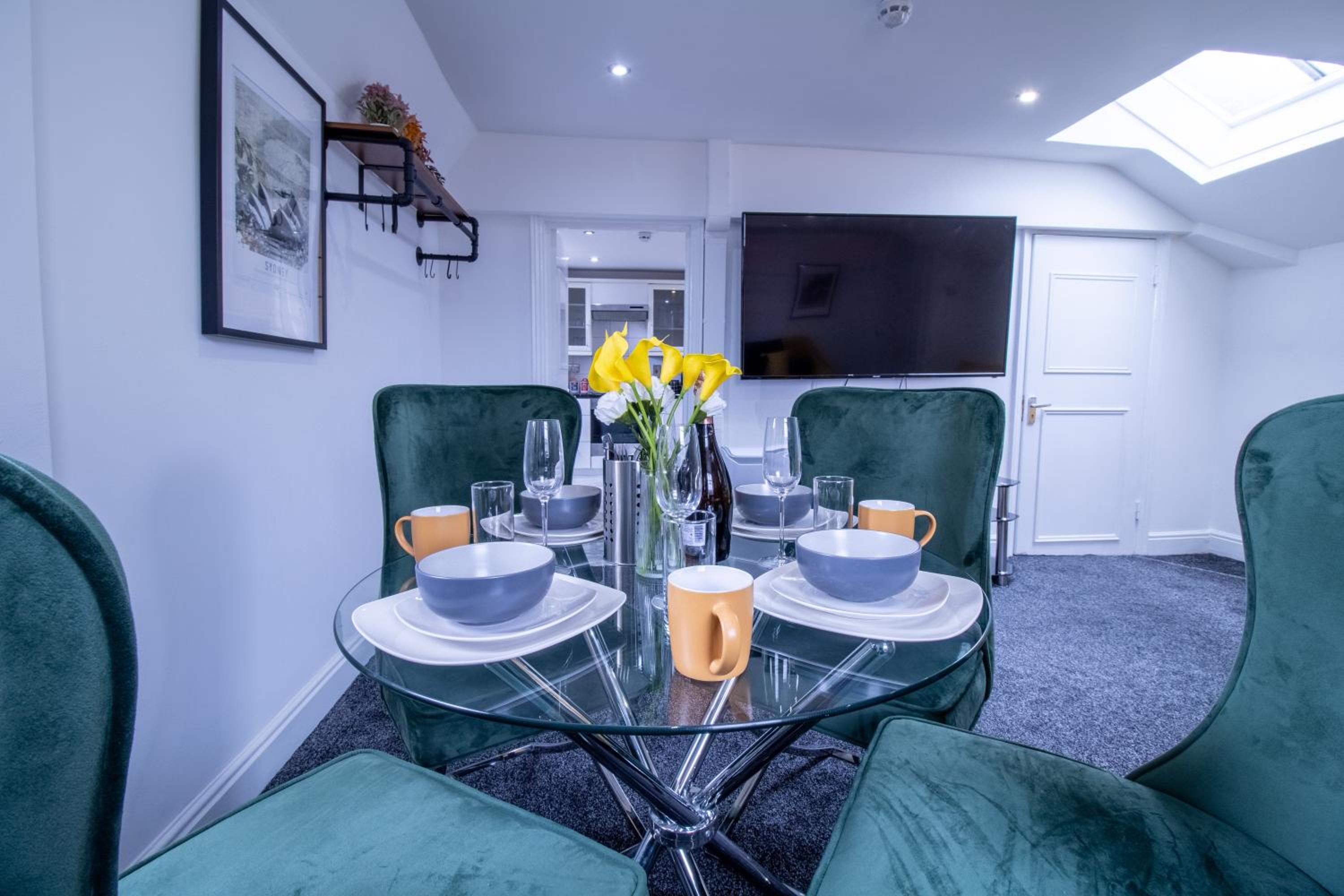 Luxurious Apartments on Oxford Street