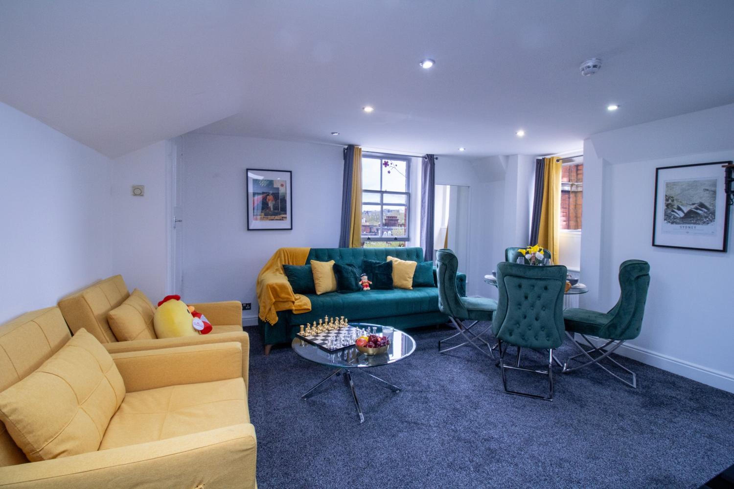 Luxurious Apartments on Oxford Street