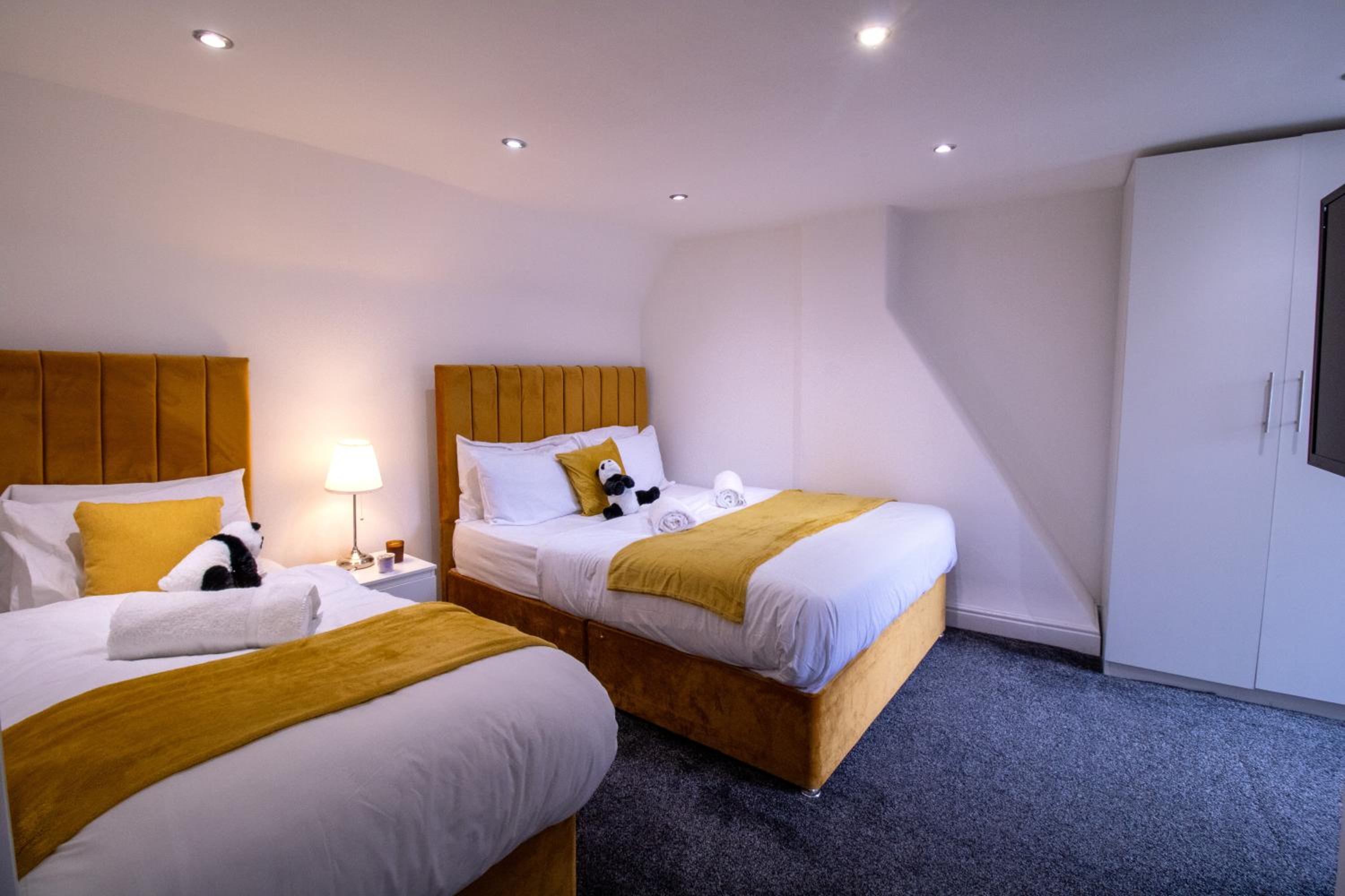 Luxurious Apartments on Oxford Street