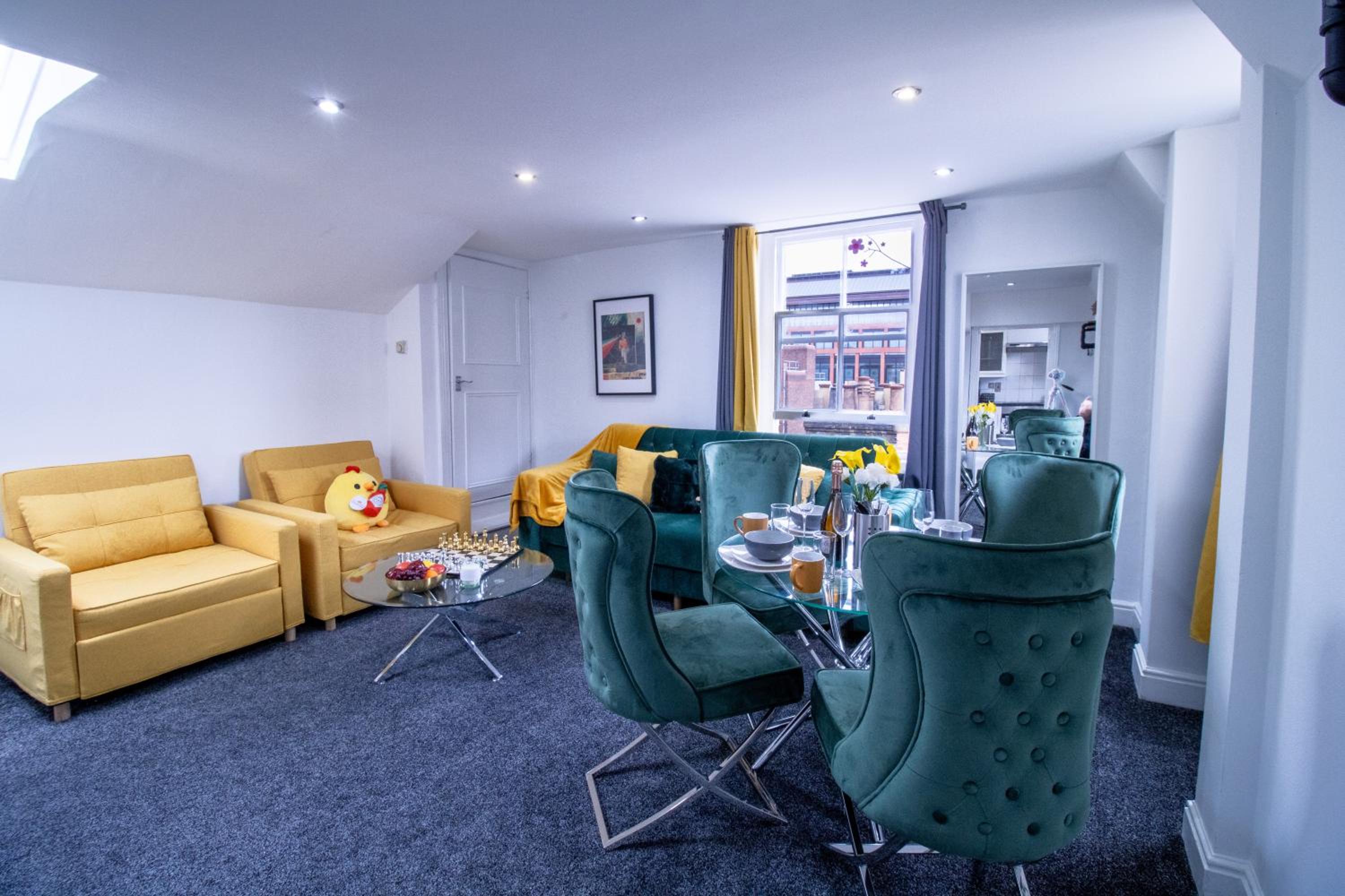 Luxurious Apartments on Oxford Street