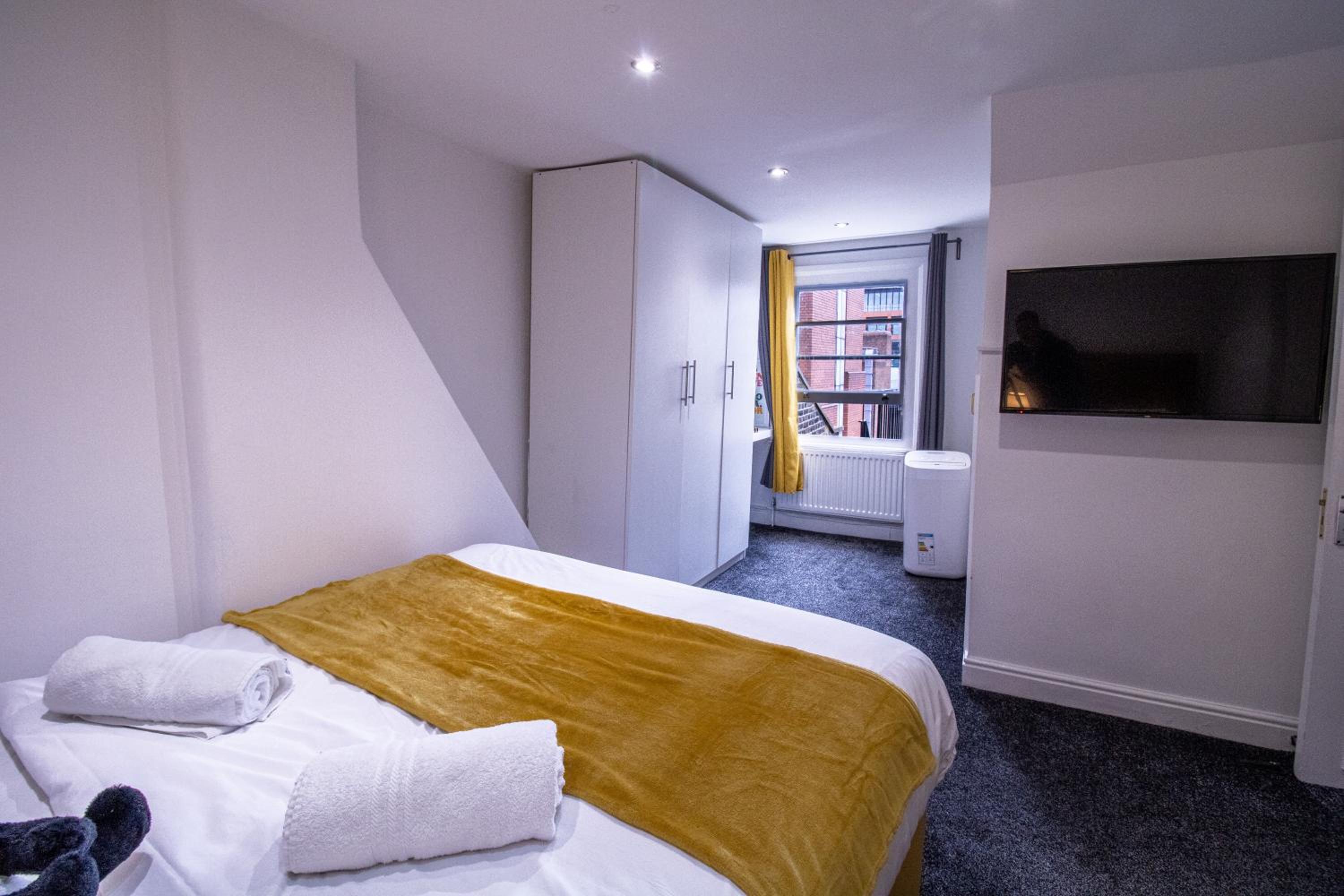 Luxurious Apartments on Oxford Street