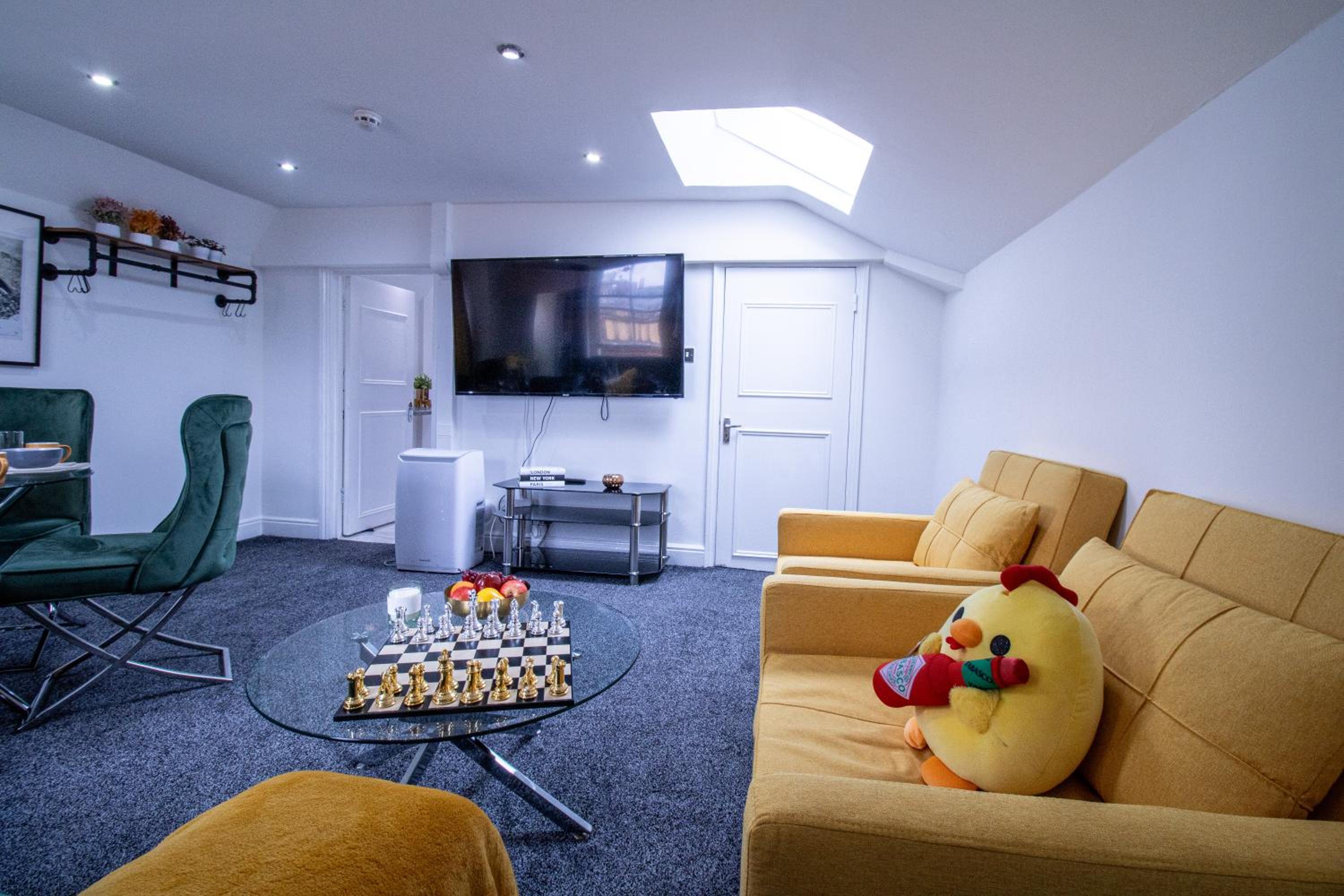 Luxurious Apartments on Oxford Street