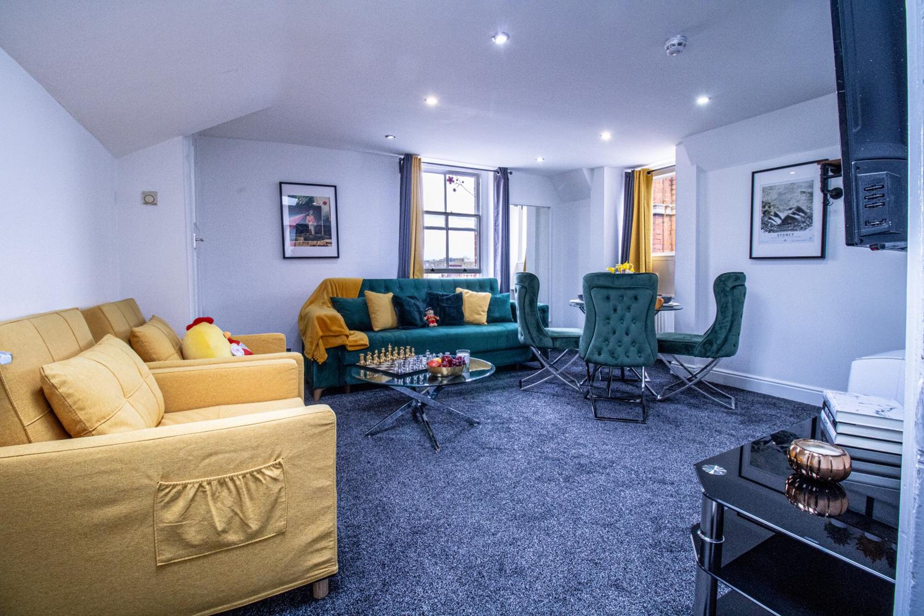 Luxurious Apartments on Oxford Street