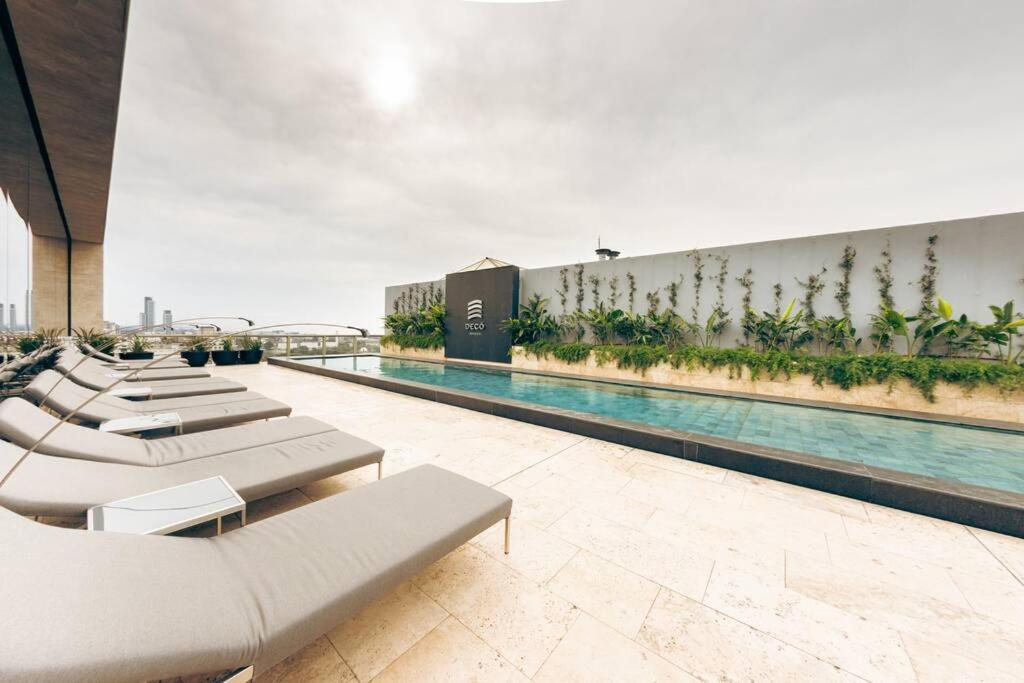 Studio Premium Tower by Armani