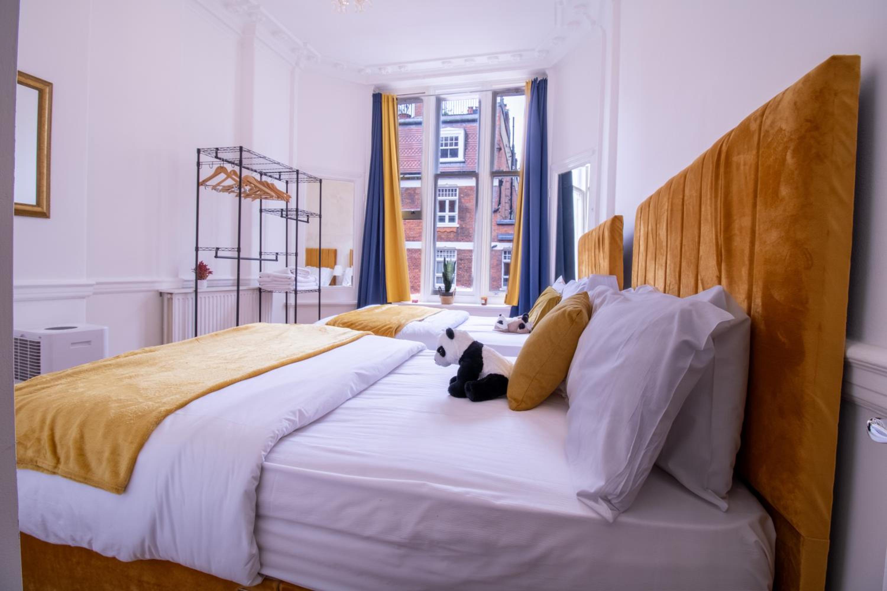 Luxurious Apartments on Oxford Street