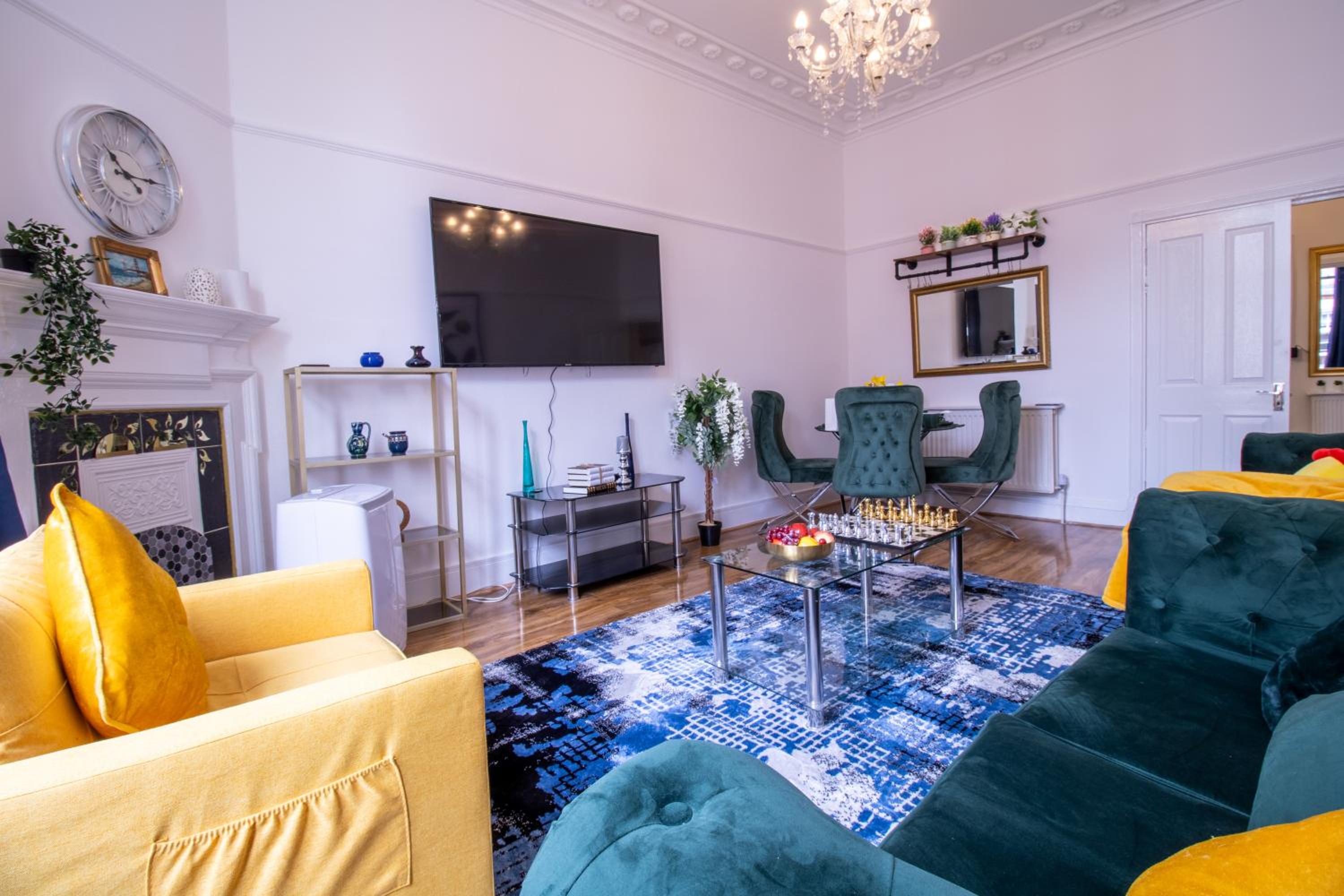 Luxurious Apartments on Oxford Street