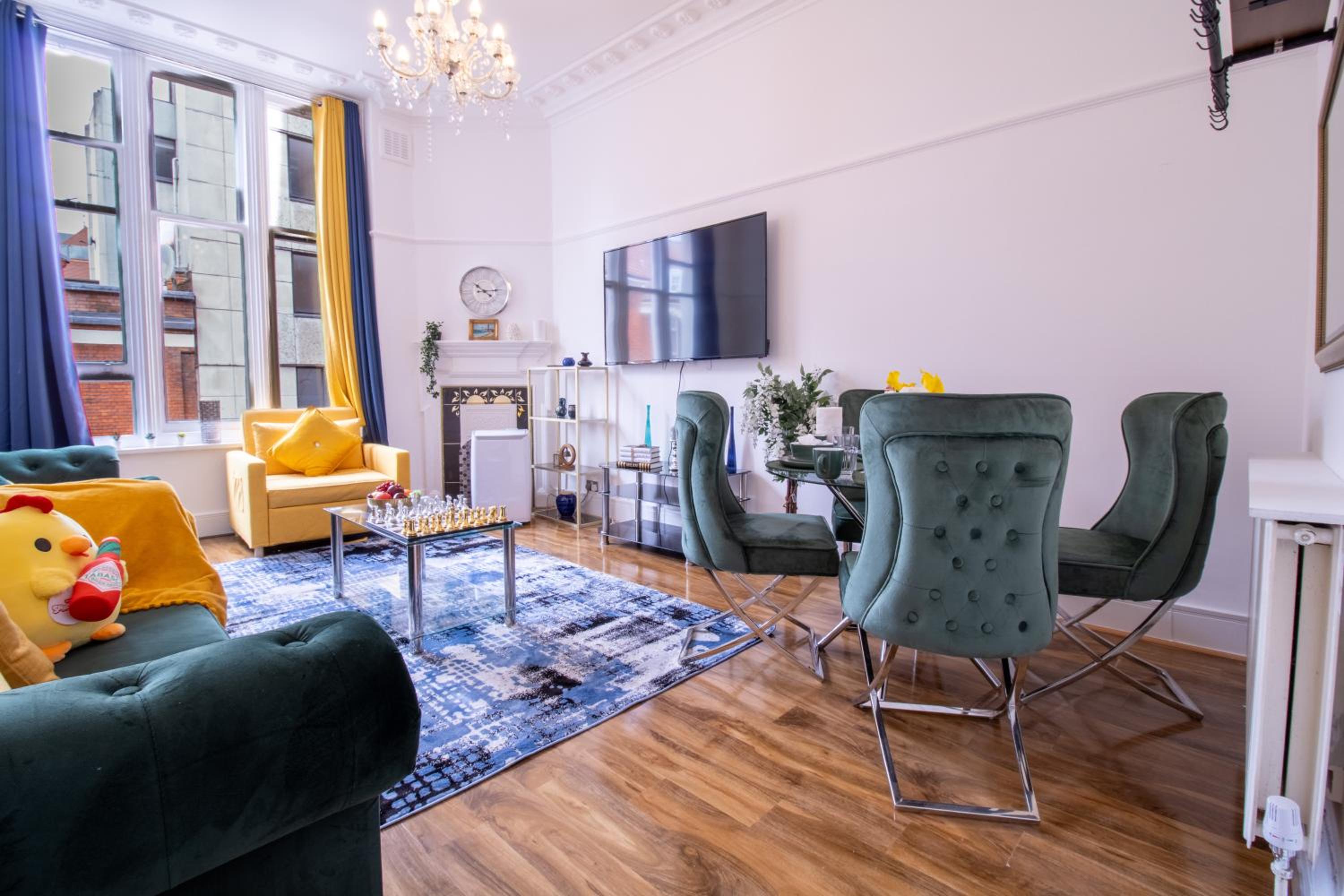 Luxurious Apartments on Oxford Street