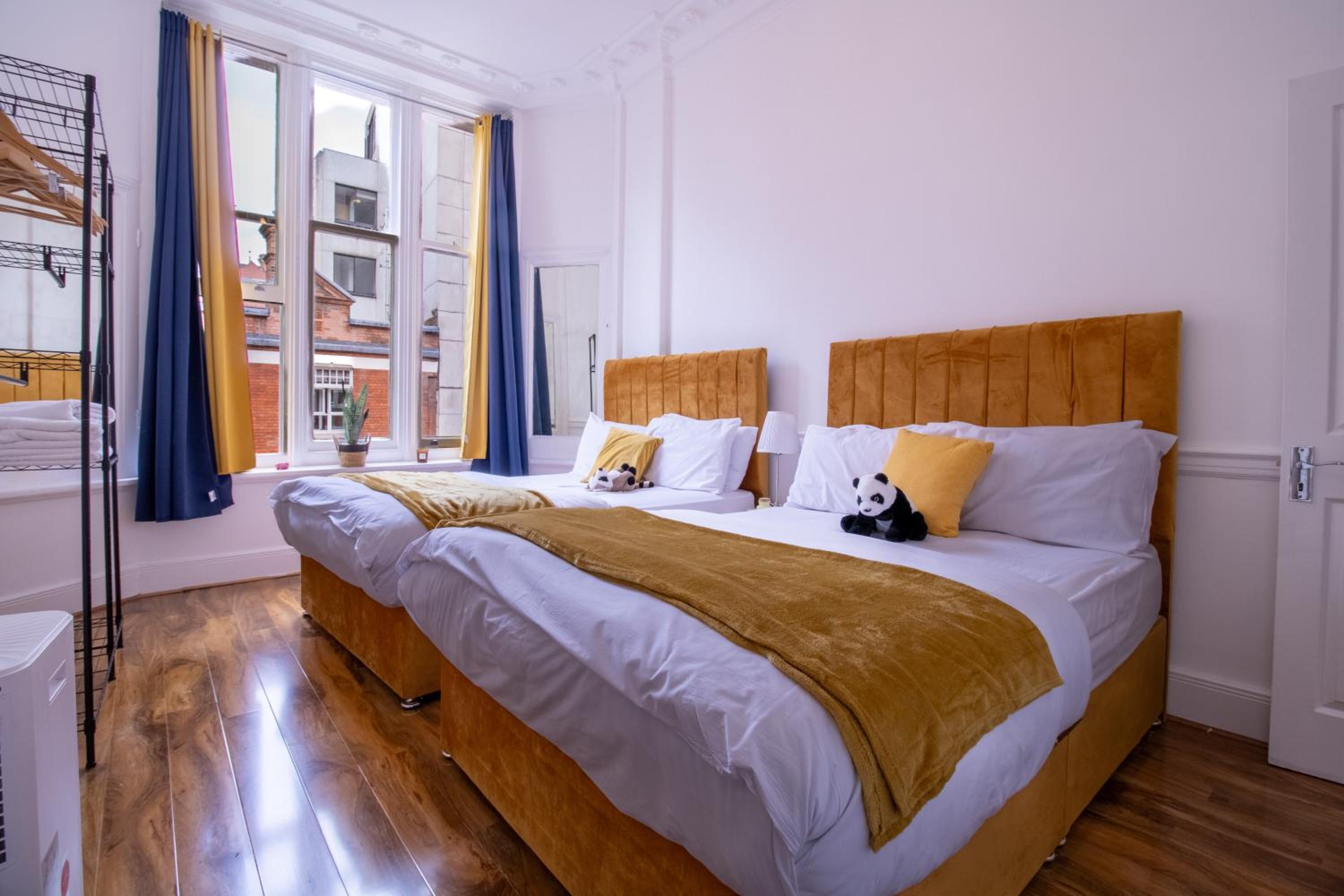 Luxurious Apartments on Oxford Street
