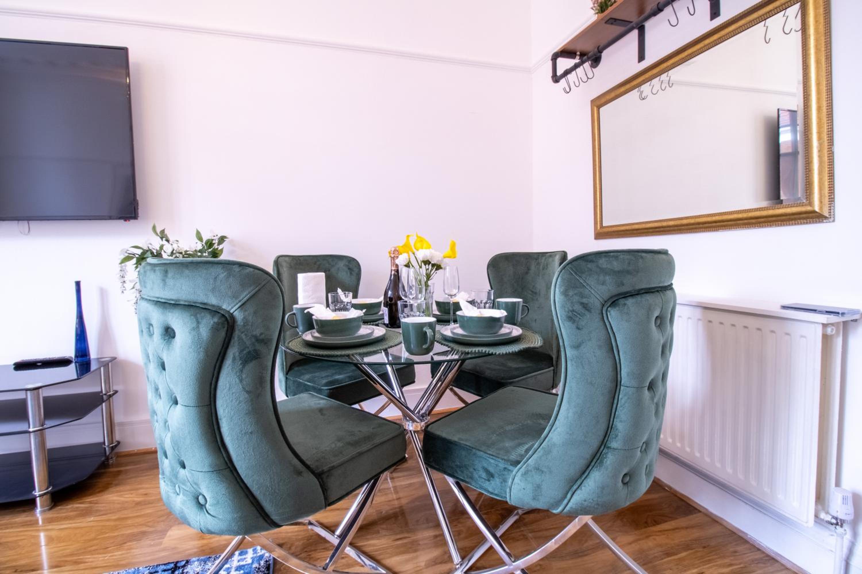 Luxurious Apartments on Oxford Street