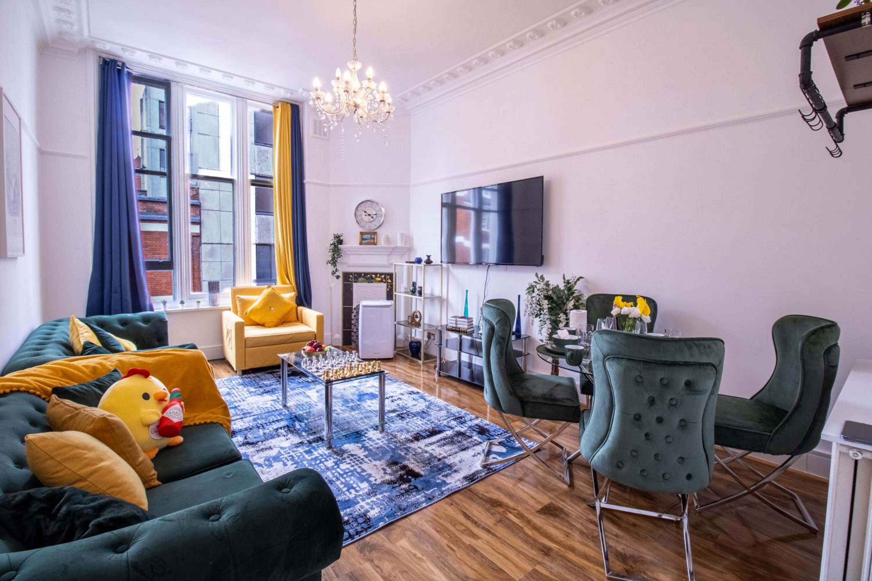 Luxurious Apartments on Oxford Street