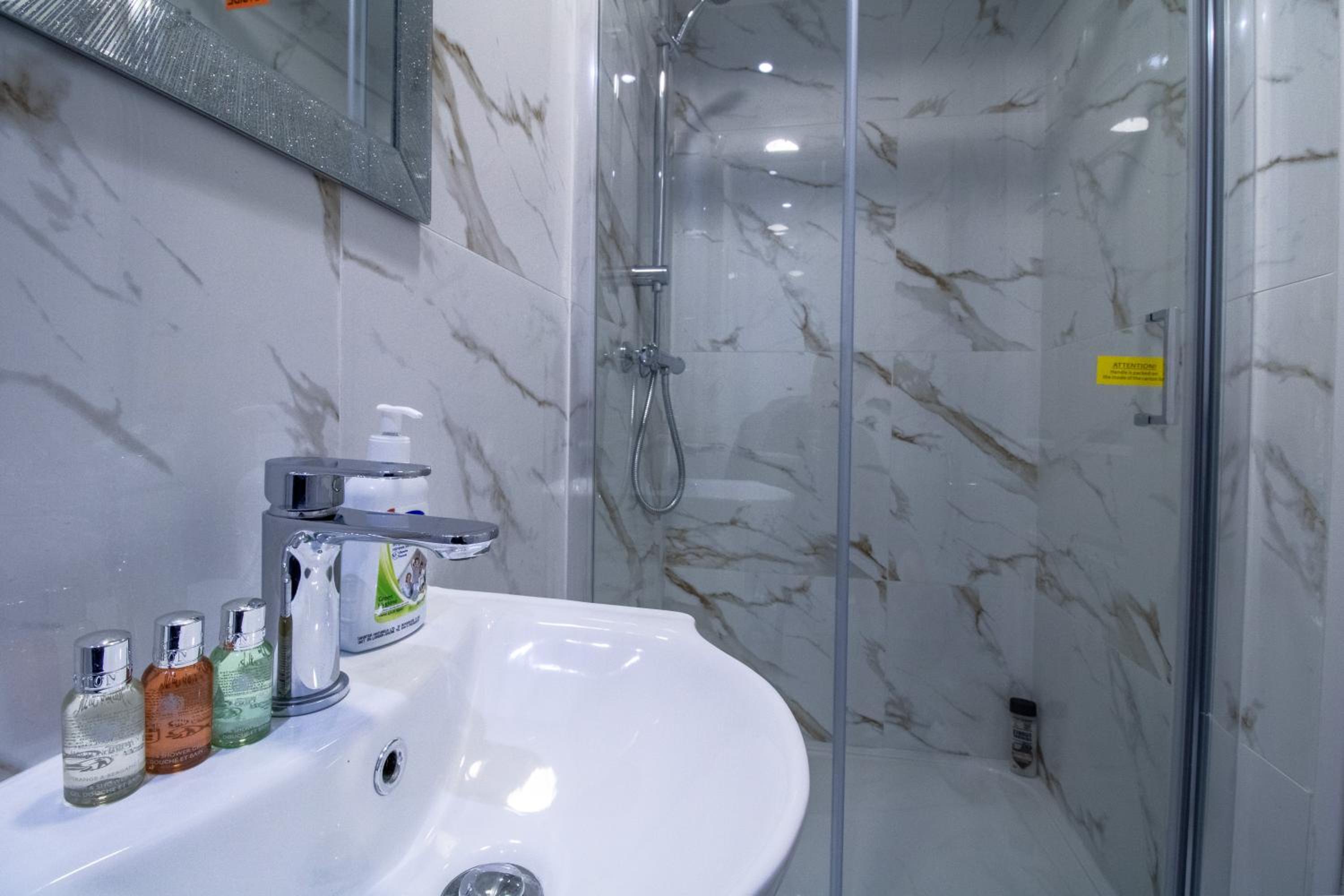 Luxurious Apartments on Oxford Street