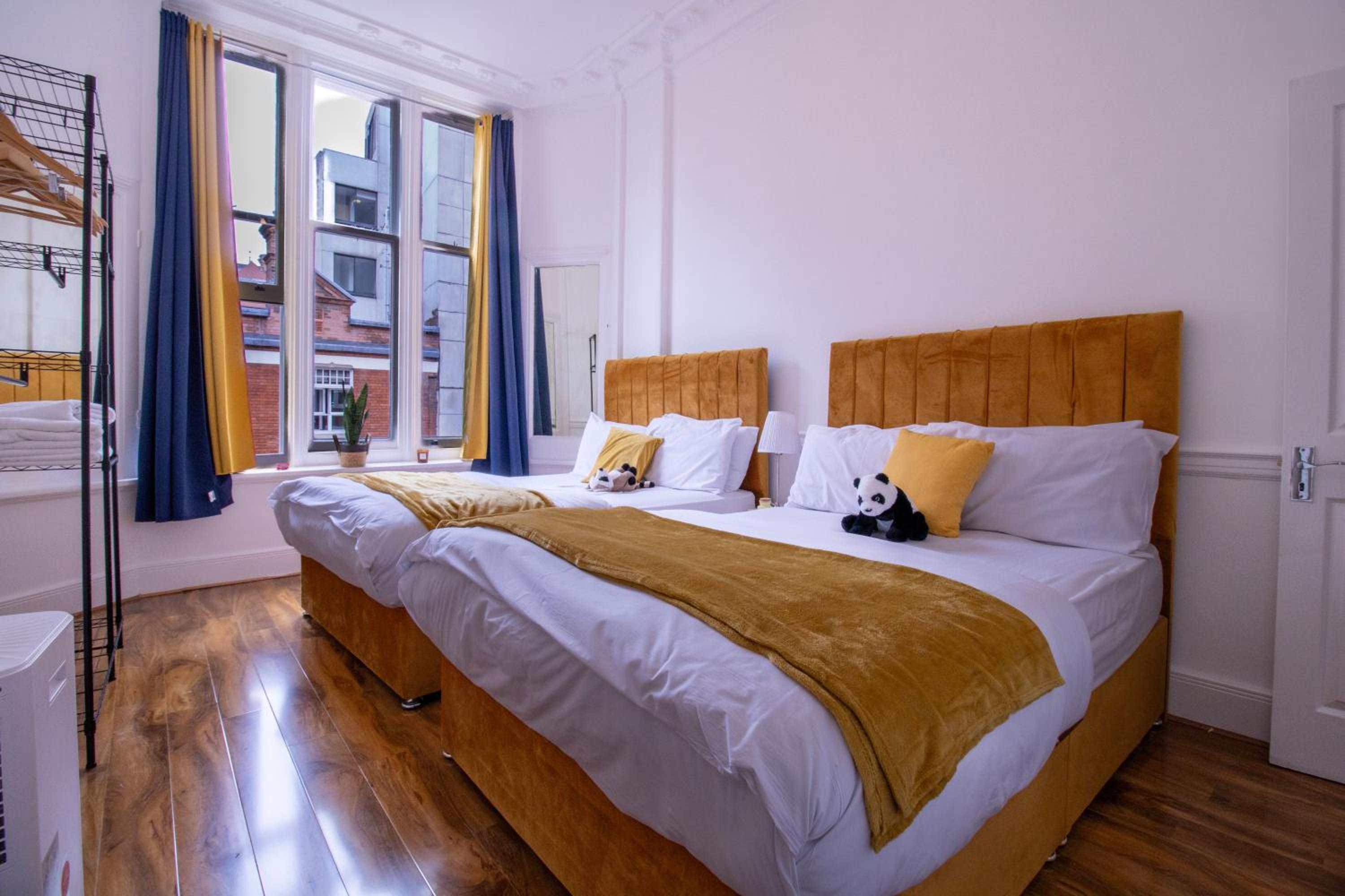 Luxurious Apartments on Oxford Street