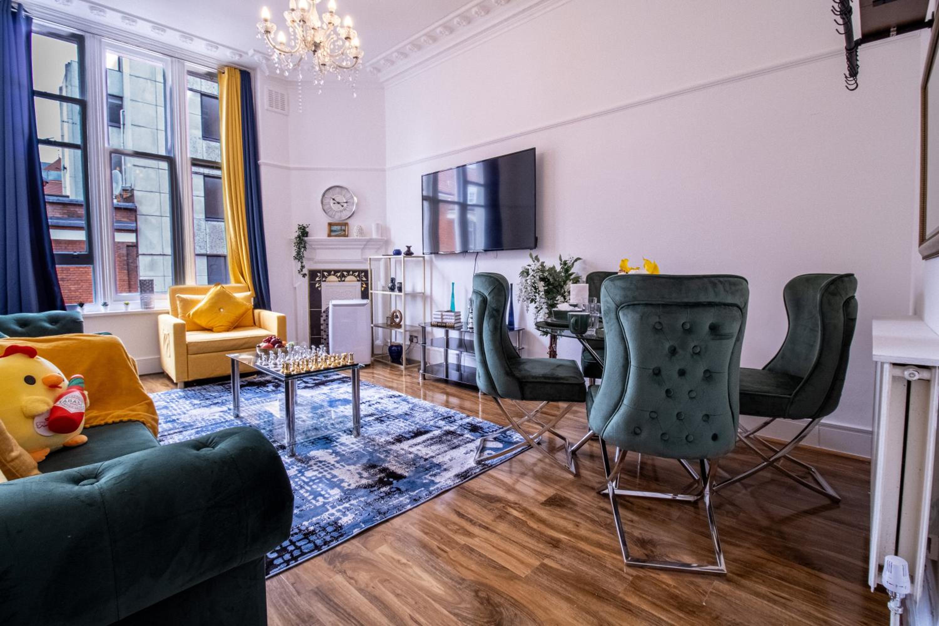 Luxurious Apartments on Oxford Street