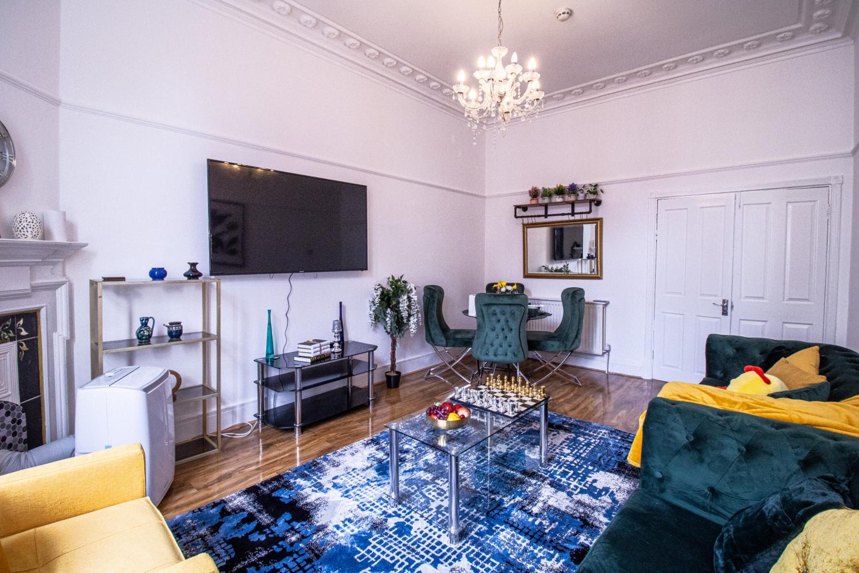 Luxurious Apartments on Oxford Street