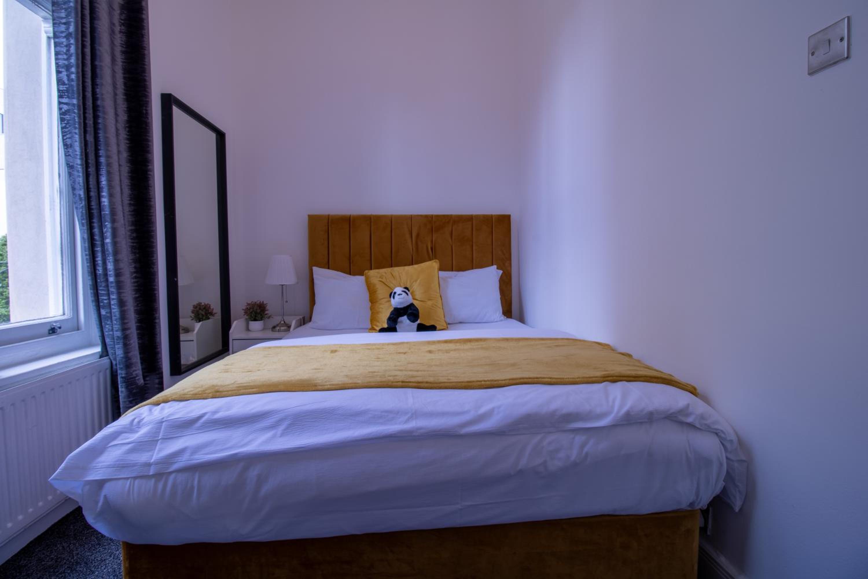 Luxurious Apartments on Oxford Street