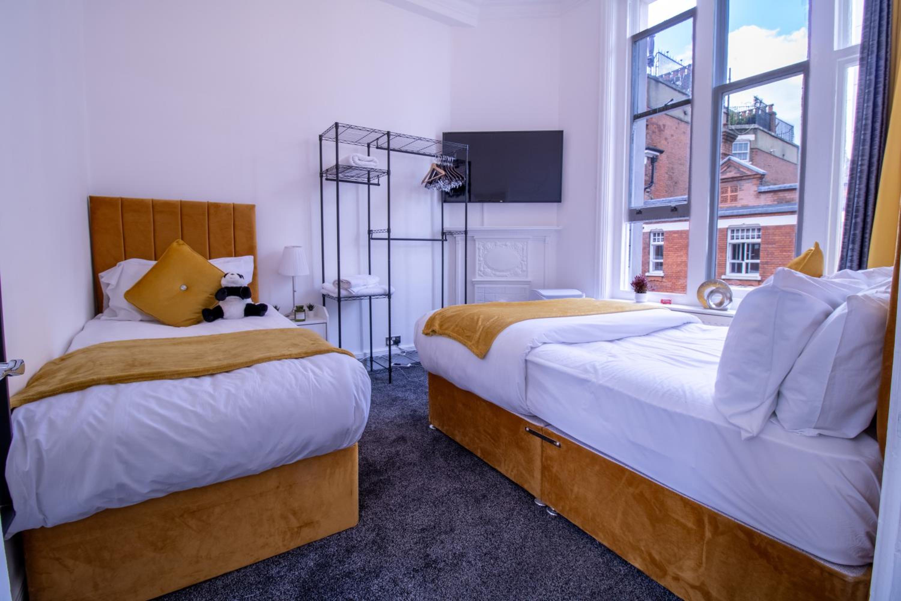 Luxurious Apartments on Oxford Street