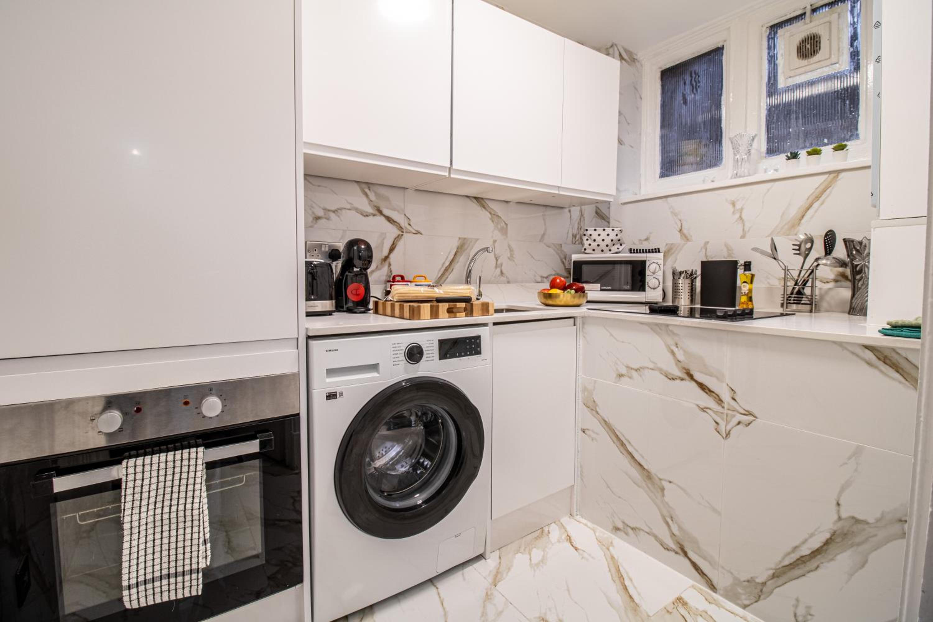 Luxurious Apartments on Oxford Street