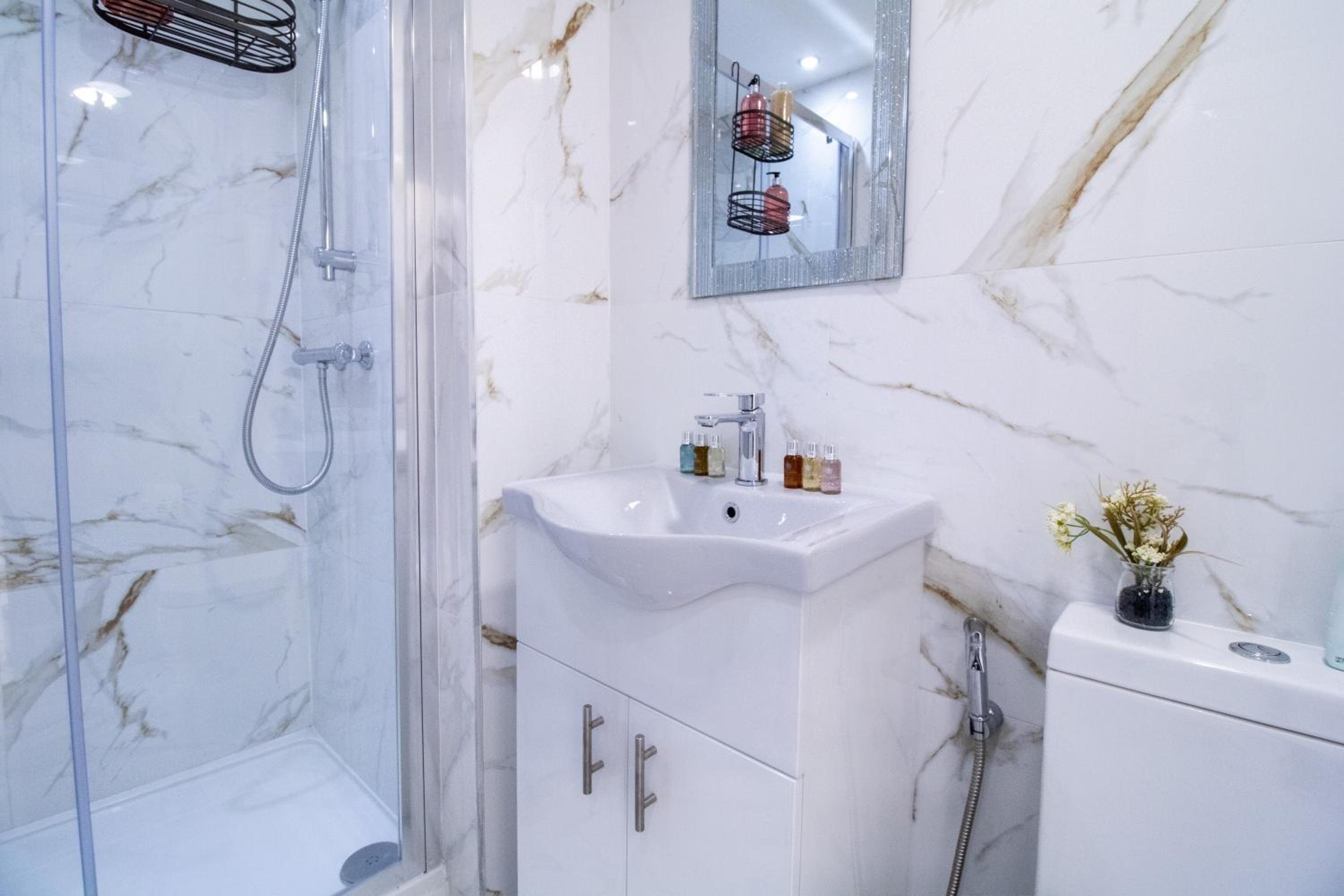 Luxurious Apartments on Oxford Street