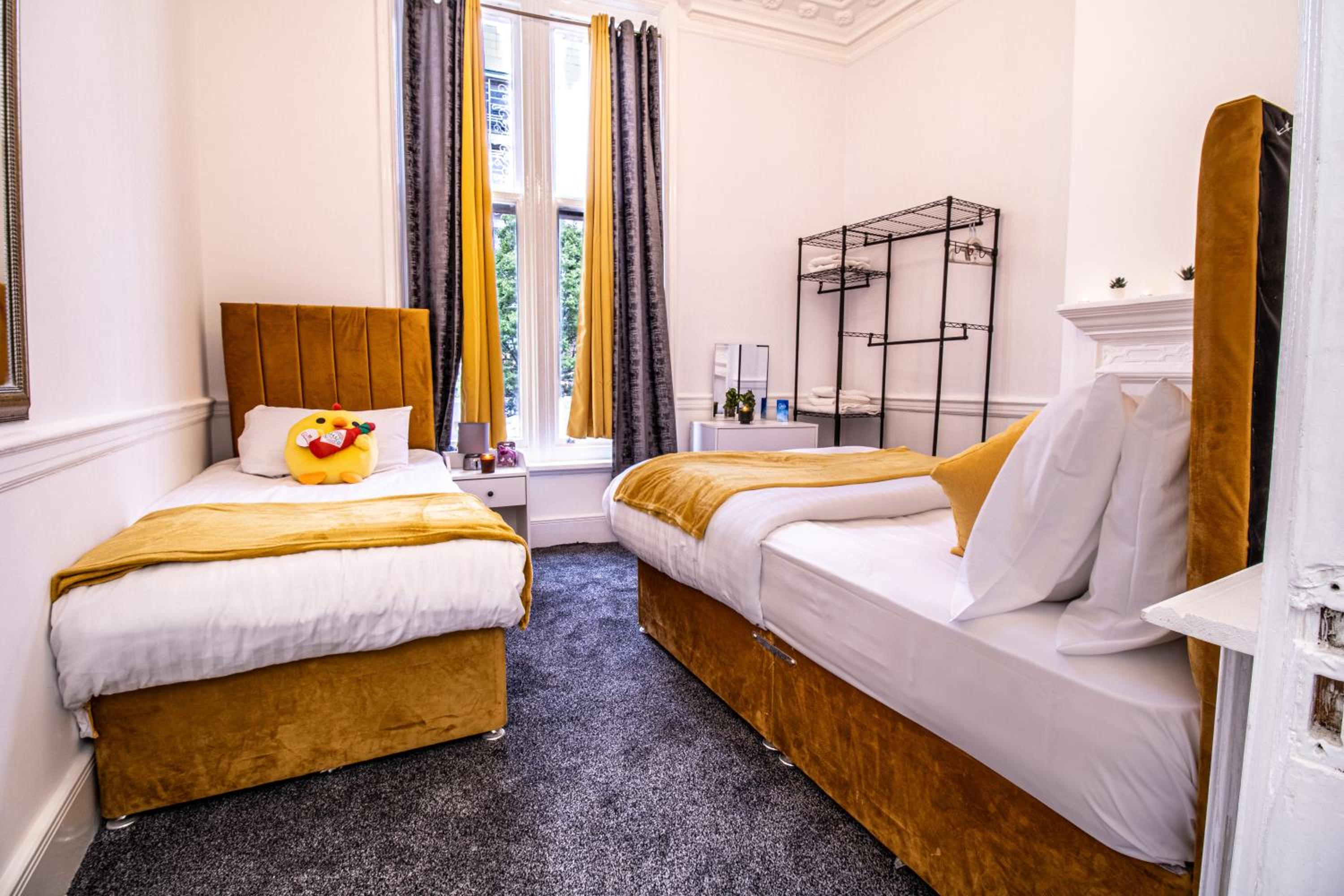 Luxurious Apartments on Oxford Street