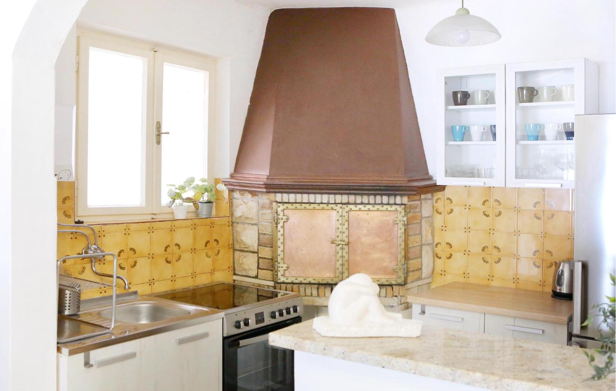 3 Bedroom Lovely Home In Blato