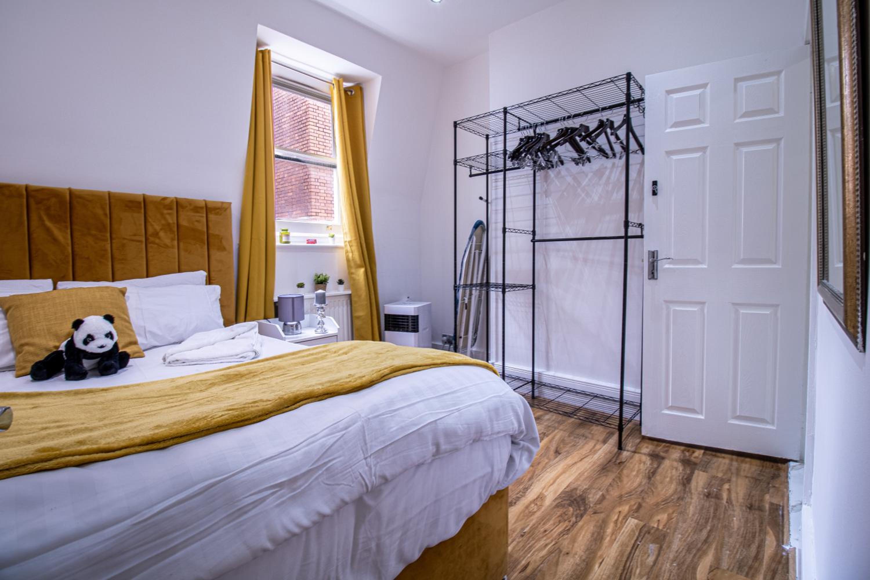 Luxurious Apartments on Oxford Street