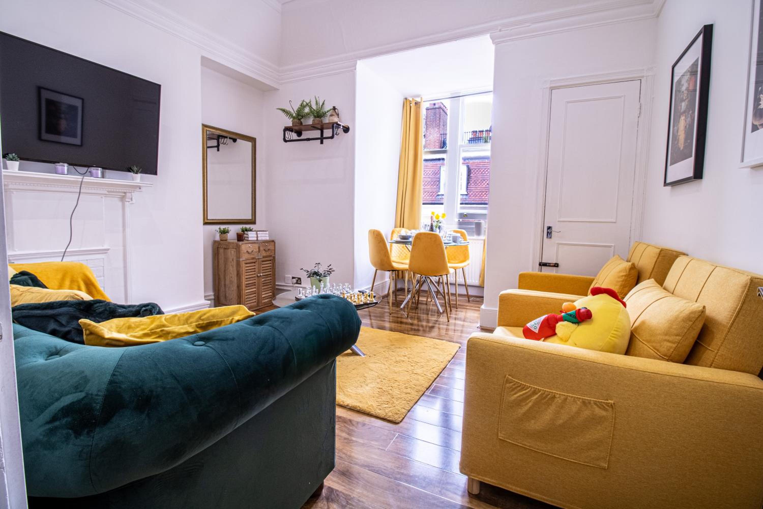 Luxurious Apartments on Oxford Street