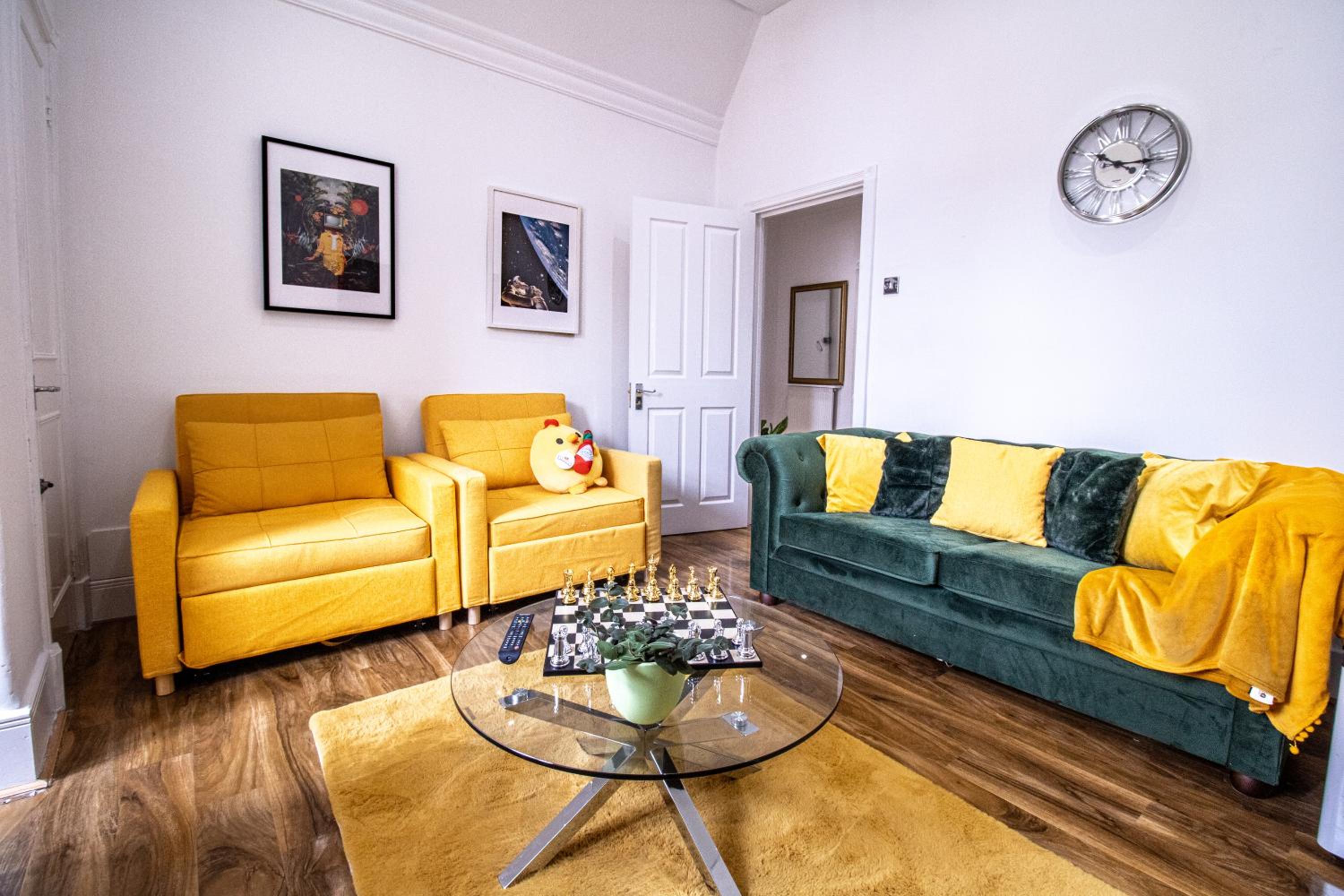 Luxurious Apartments on Oxford Street