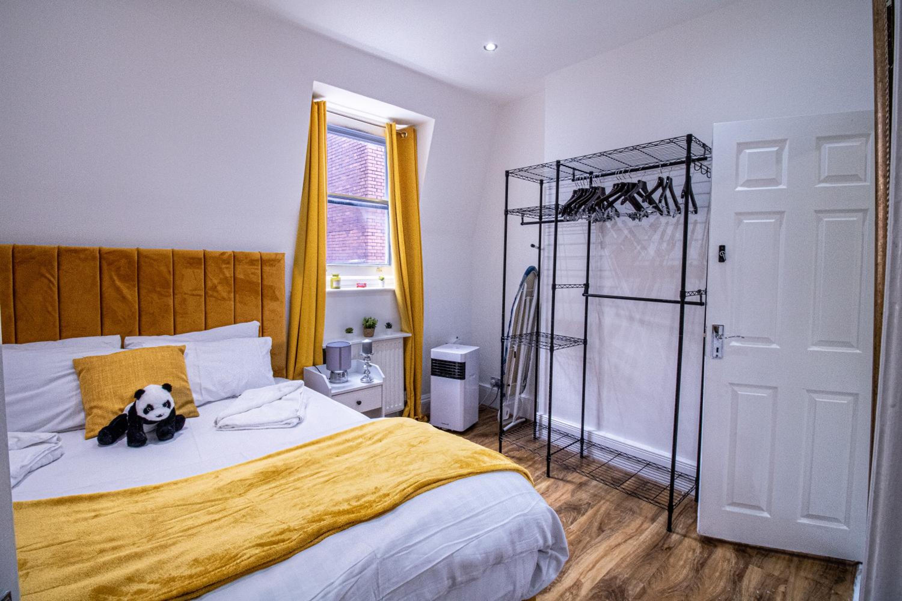 Luxurious Apartments on Oxford Street