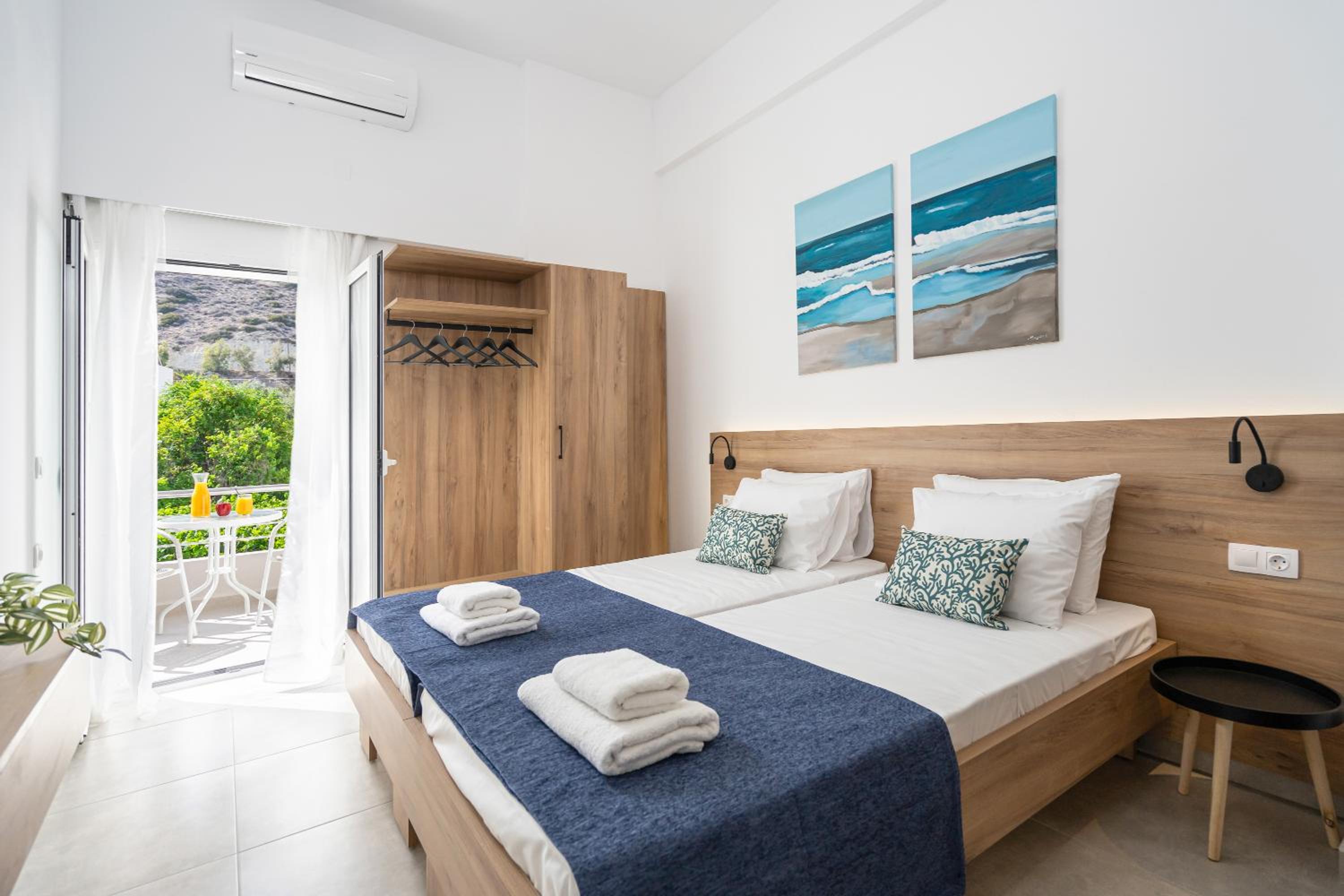 Faflagos Apartments