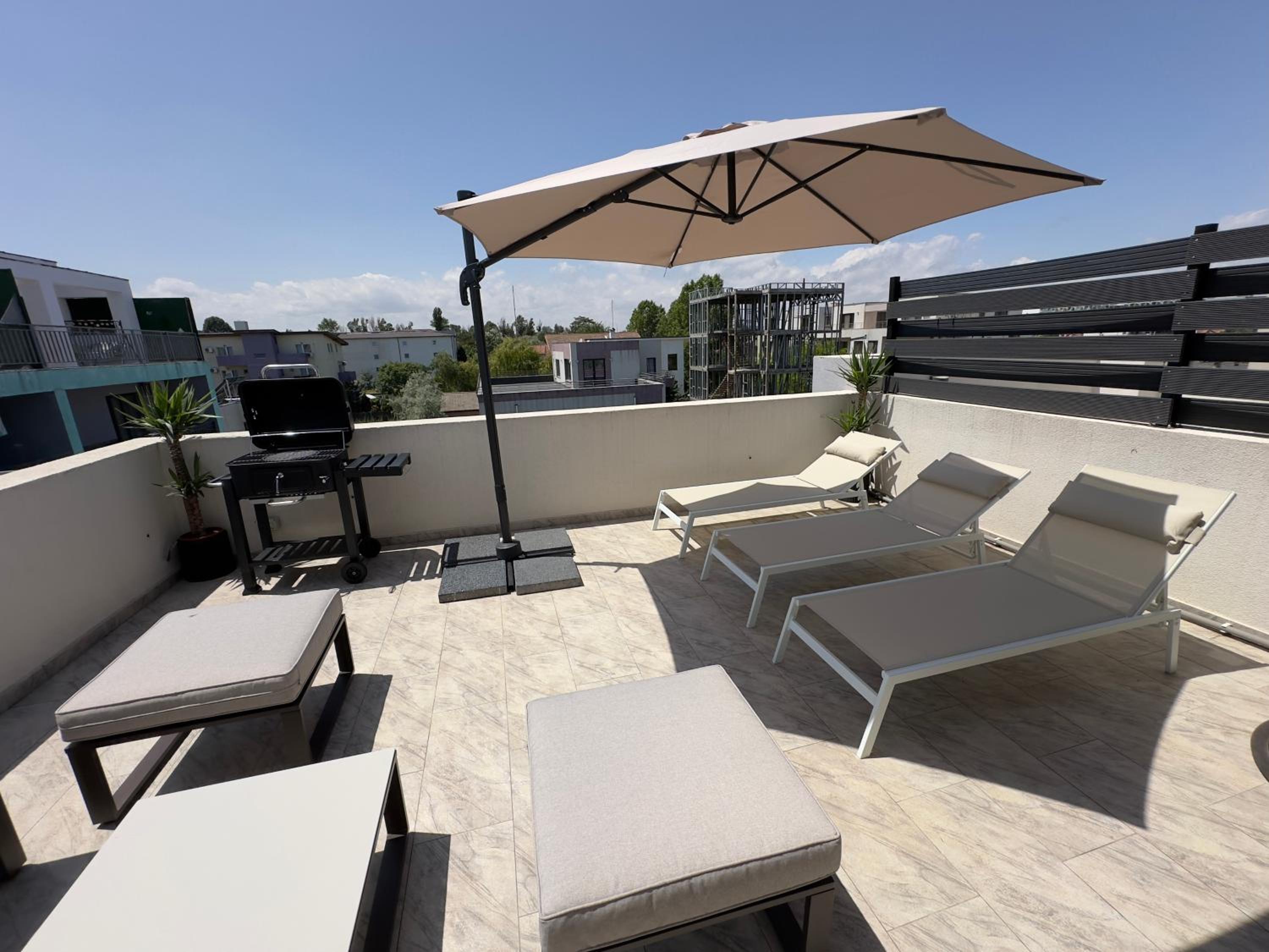 Marbella Residence - Terasa Privata view 4