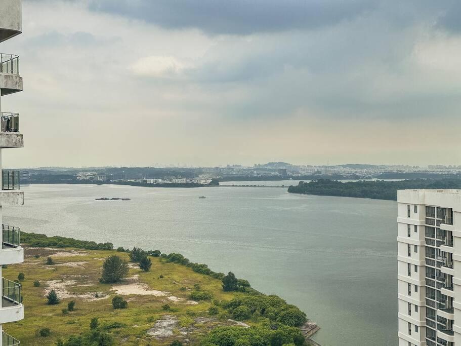 DangaBay Seaview 3BedRoom by WP HOMESTAY